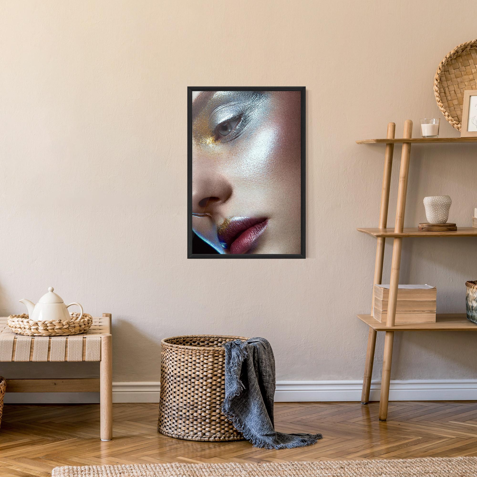 Poster Înrămat Golden Silver Makeup mockup 9