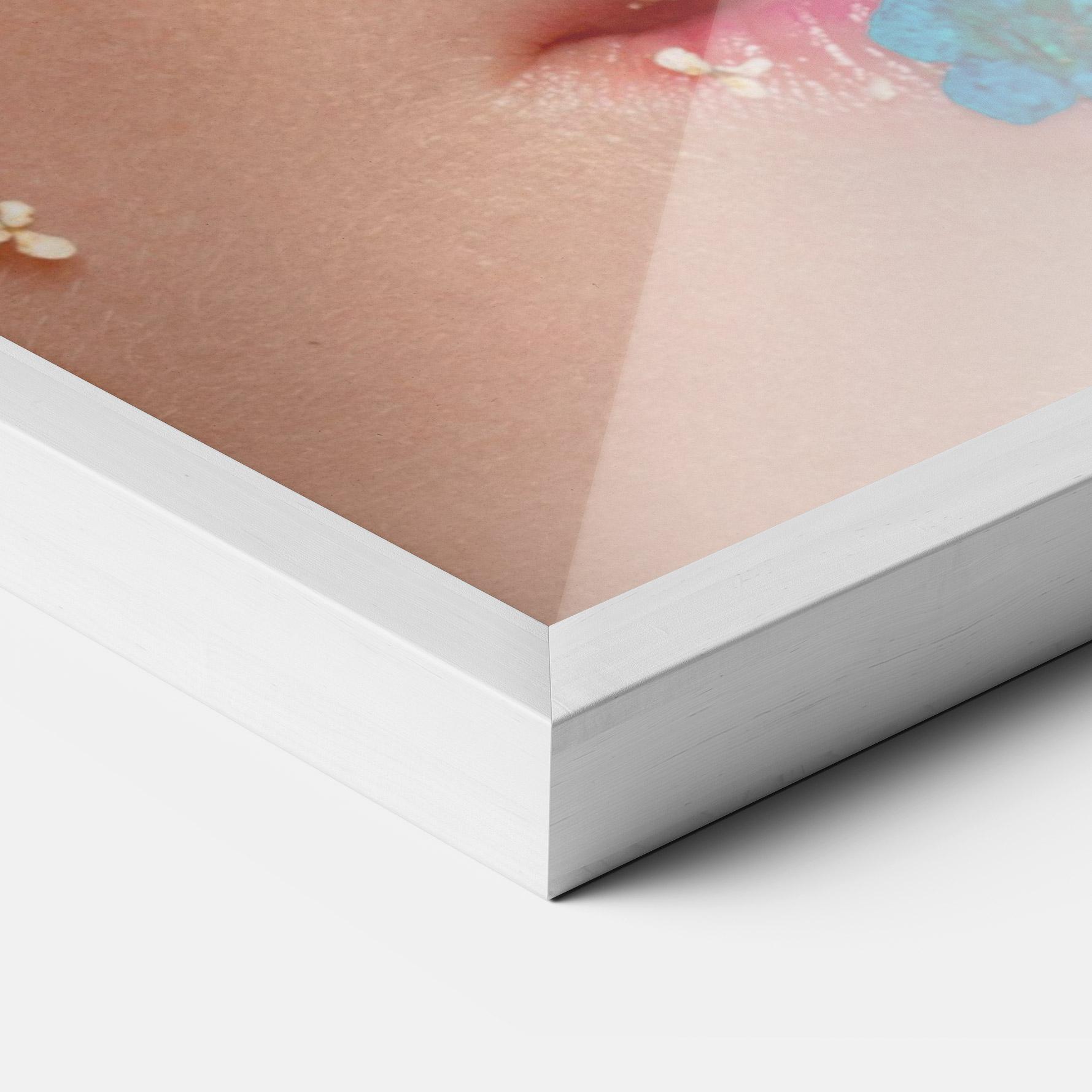 Poster Înrămat Pretty Orange Make Up mockup 3