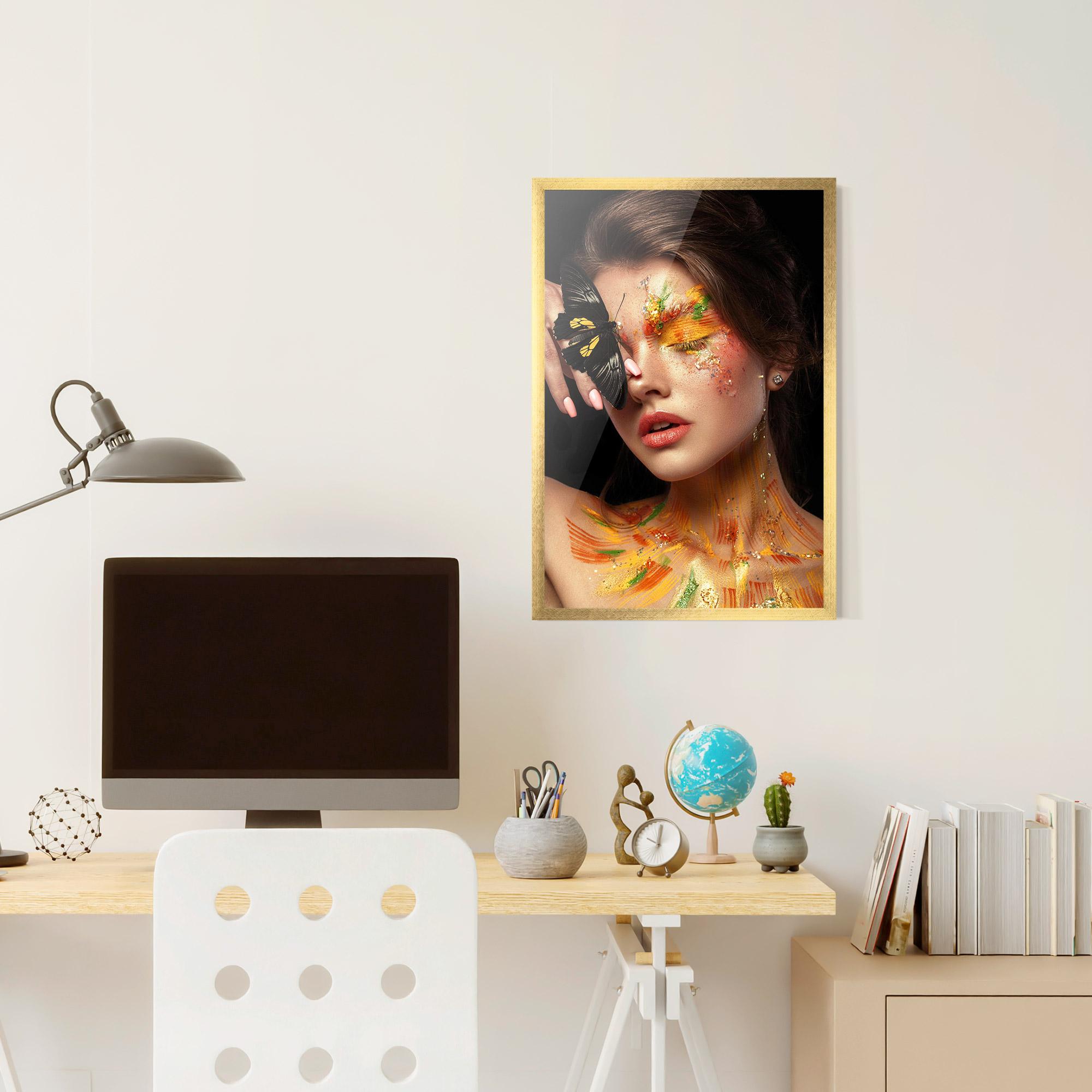 Poster Înrămat Butterflu Makeup mockup 6