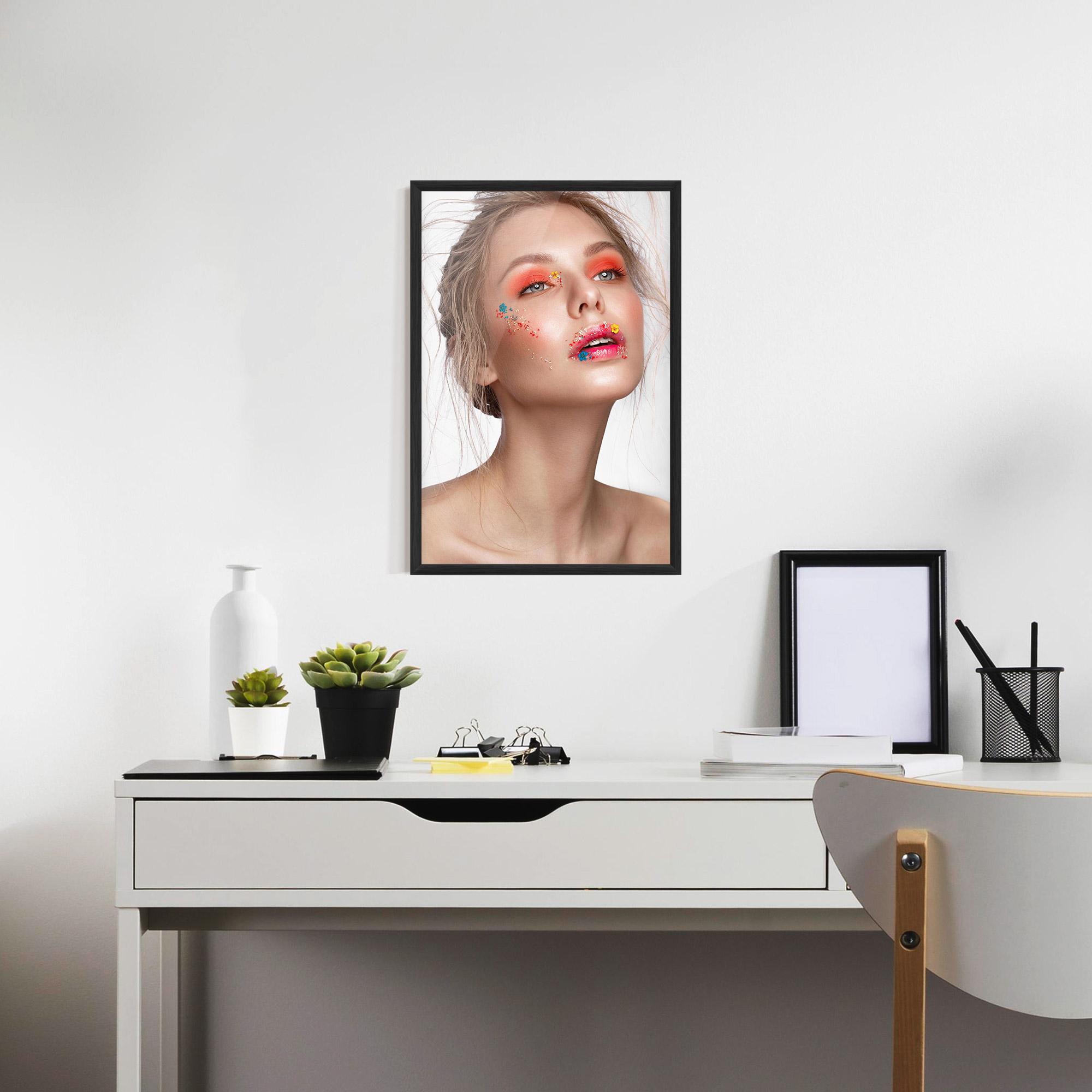 Poster Înrămat Lips Flower mockup 7
