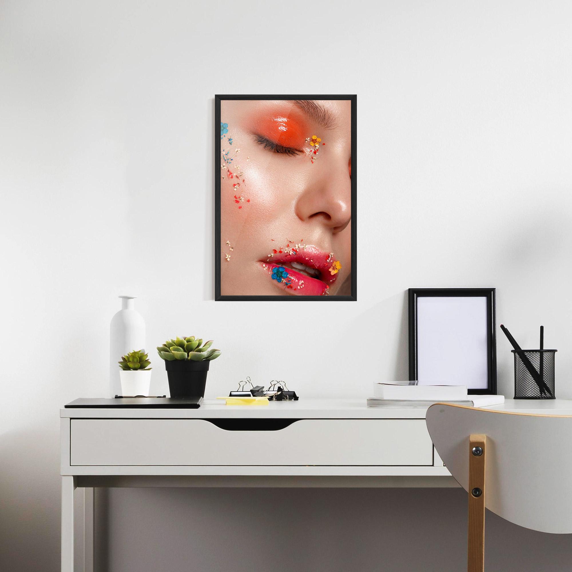 Poster Înrămat Pretty Orange Make Up mockup 7