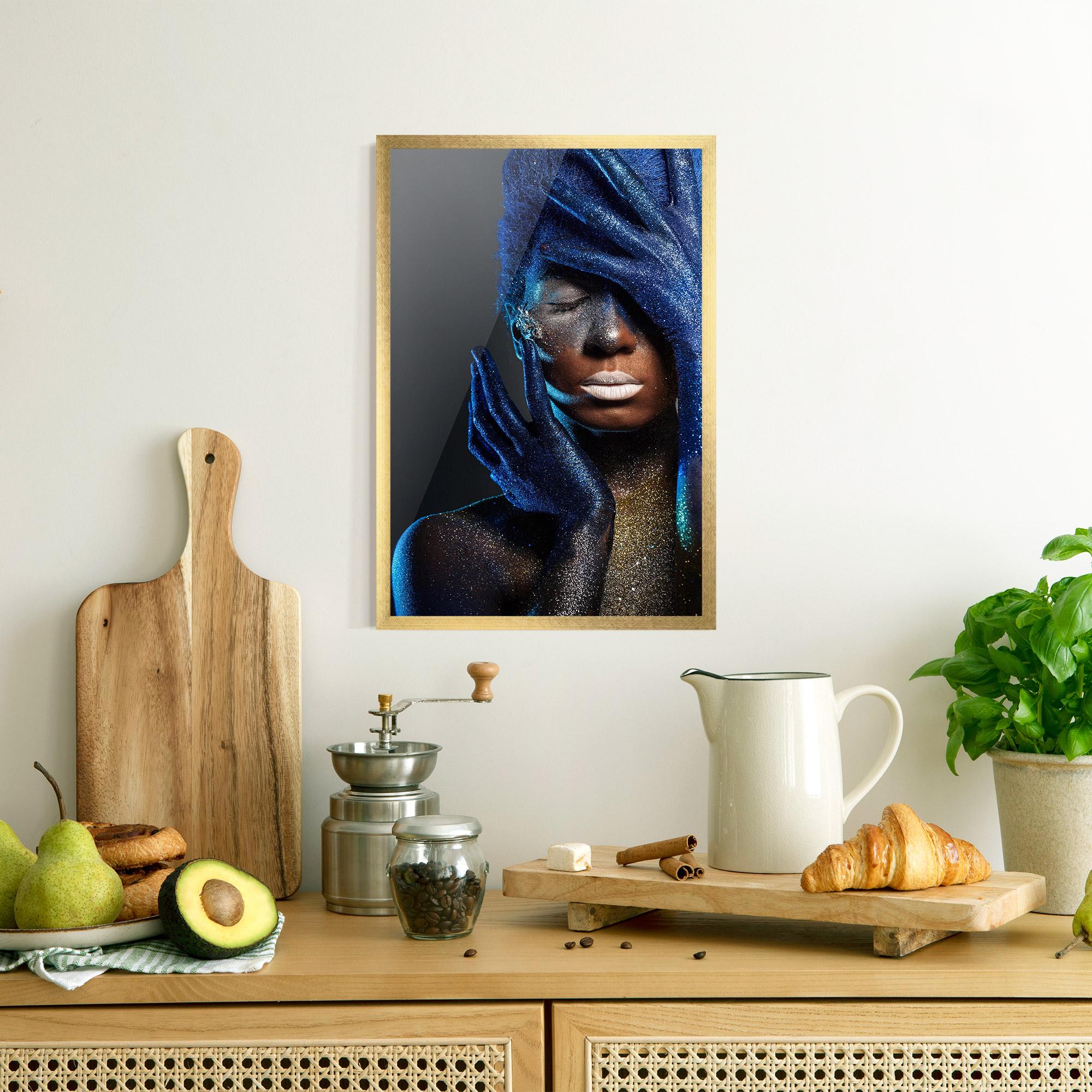 Poster Înrămat Blue Hair Hands mockup 8