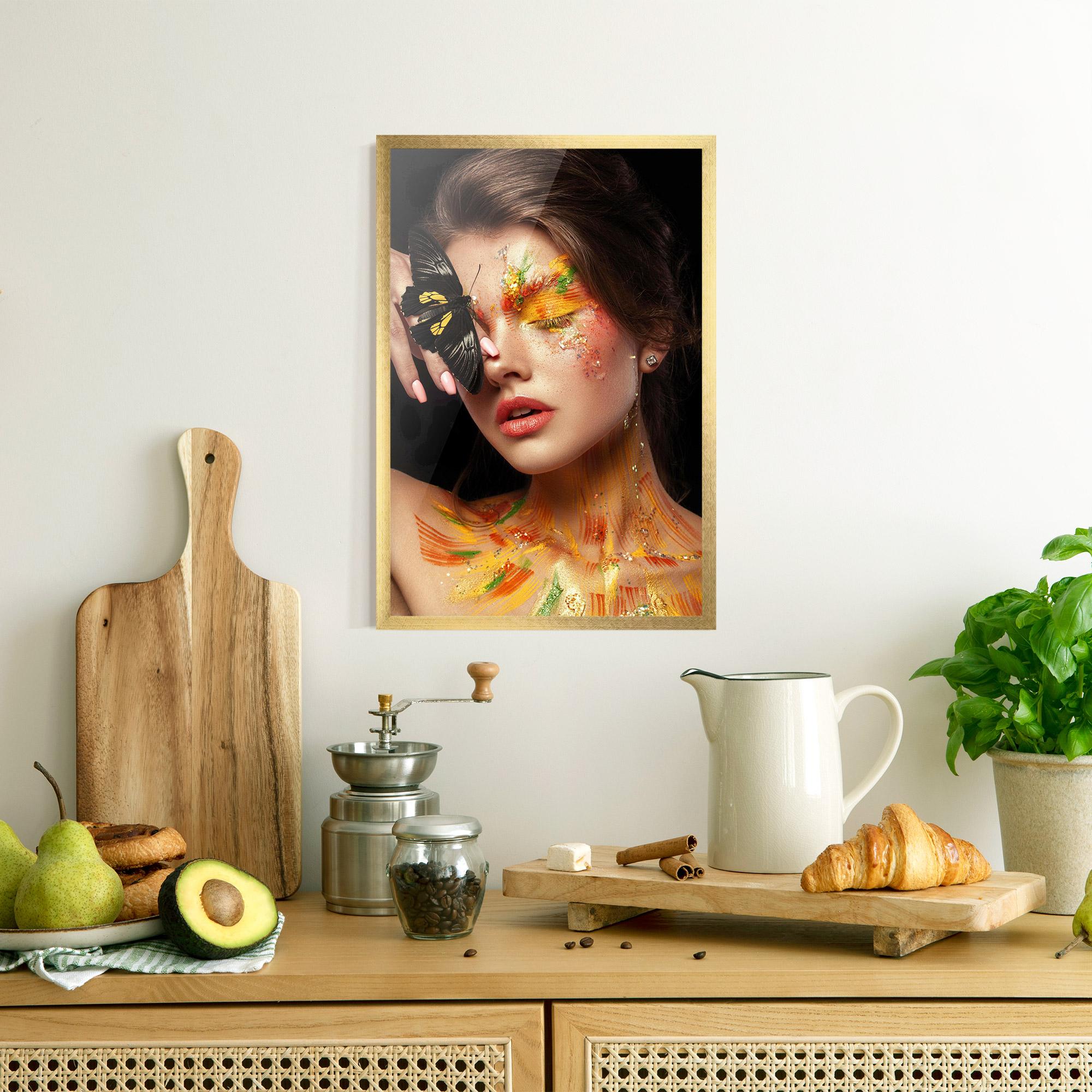 Poster Înrămat Butterflu Makeup mockup 8