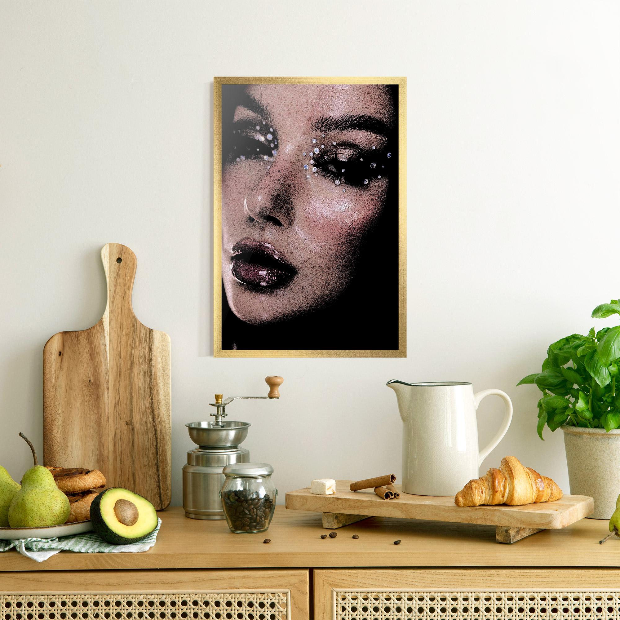 Poster Înrămat Pretty Crystal Makeup mockup 8