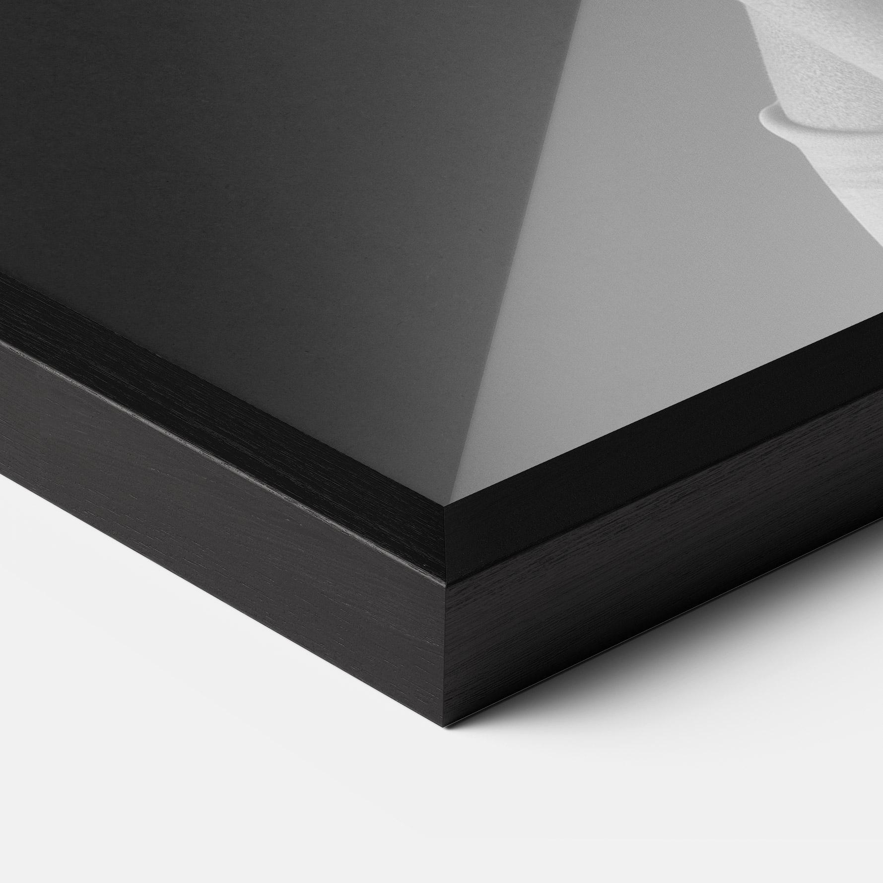 Poster Înrămat Veil Hat Woman mockup 3