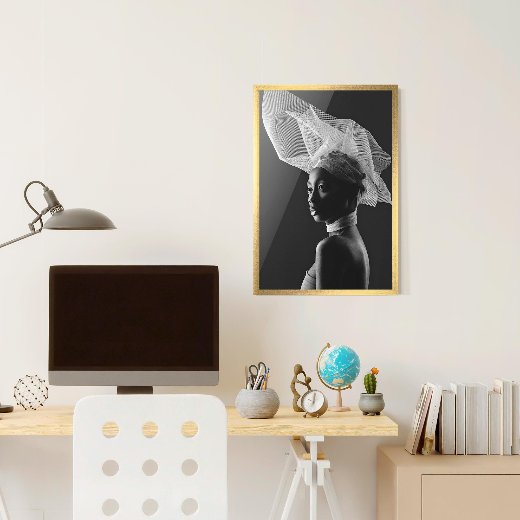 Poster Înrămat Veil Hat Woman mockup 6