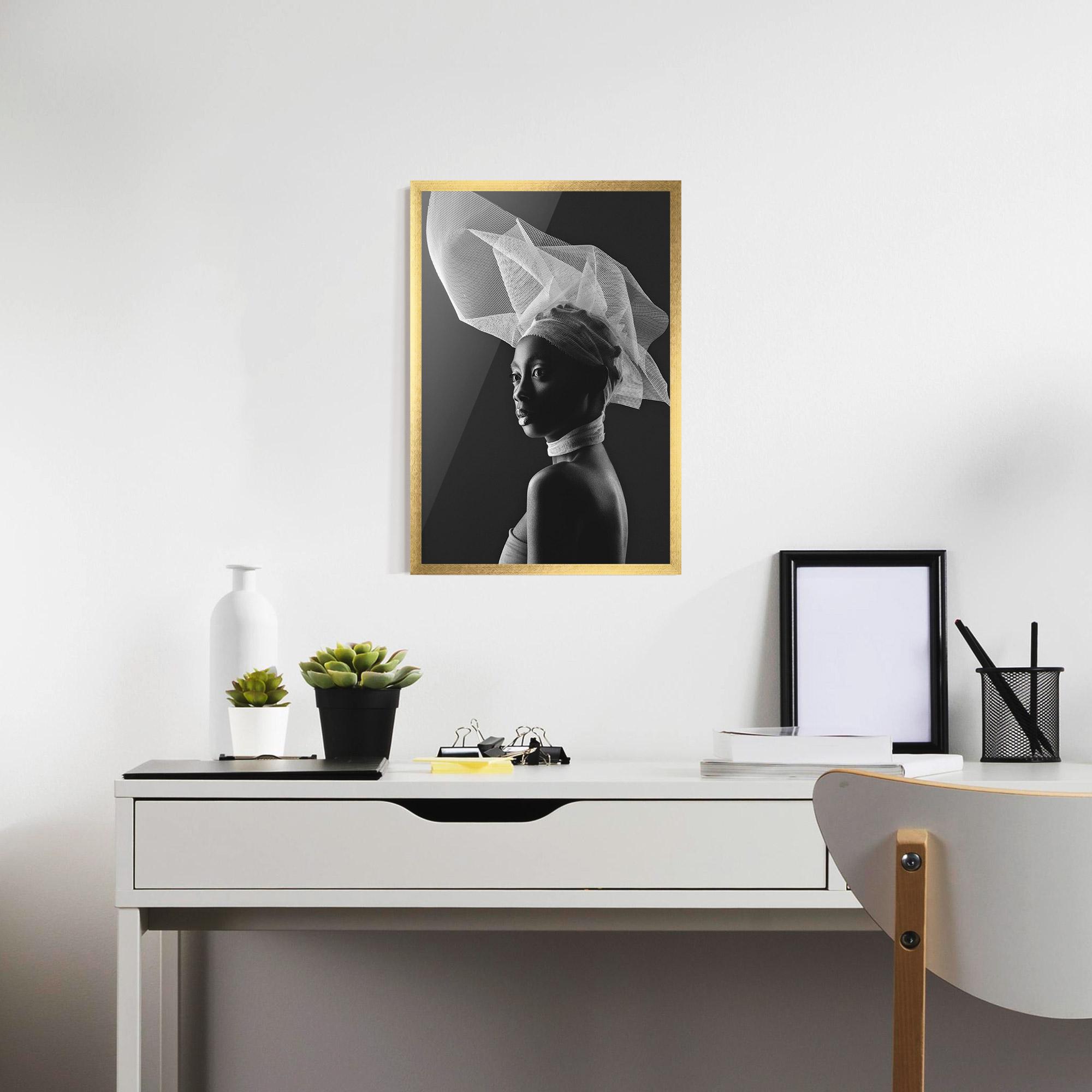 Poster Înrămat Veil Hat Woman mockup 7