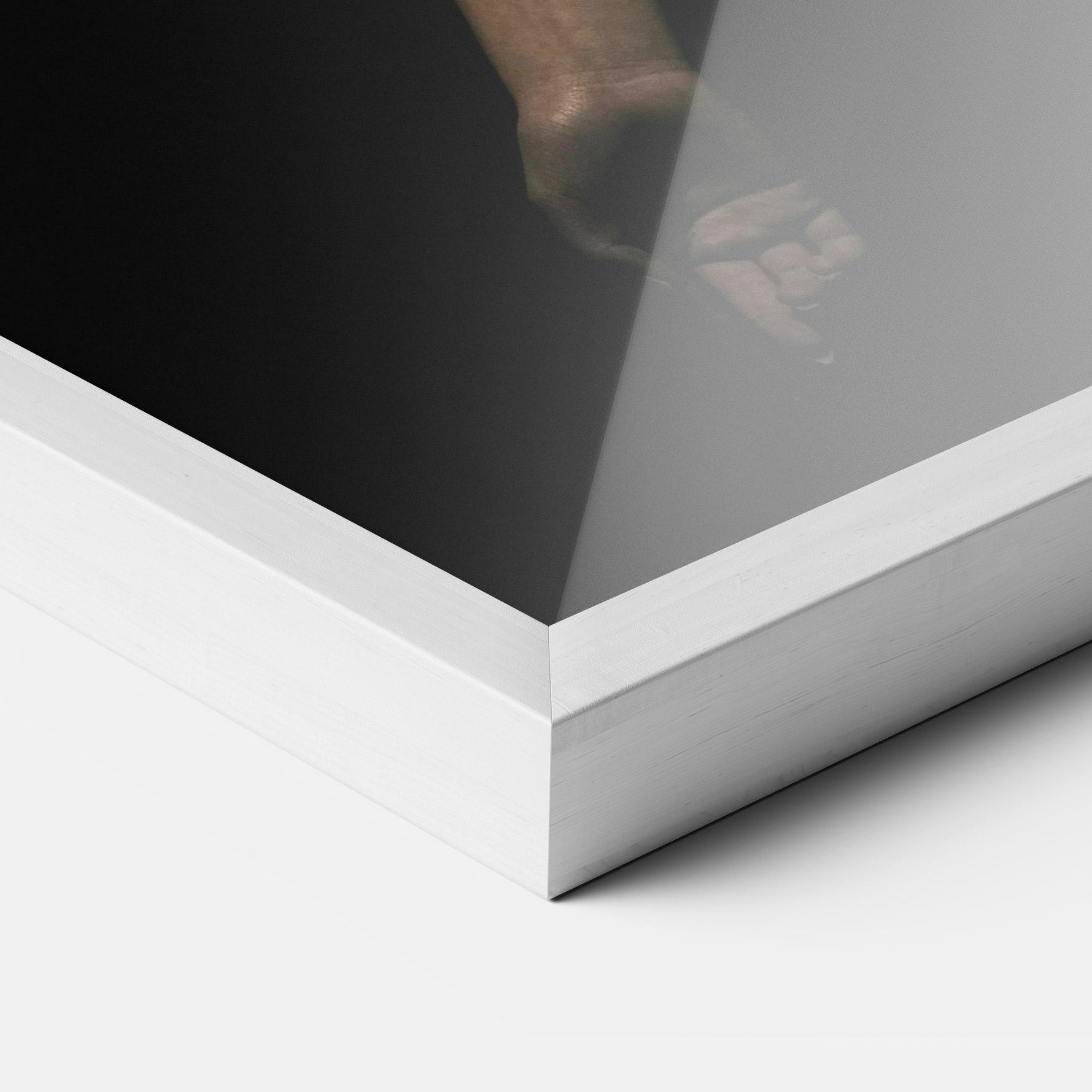 Poster Înrămat Dancing Vintage Clothes mockup 3