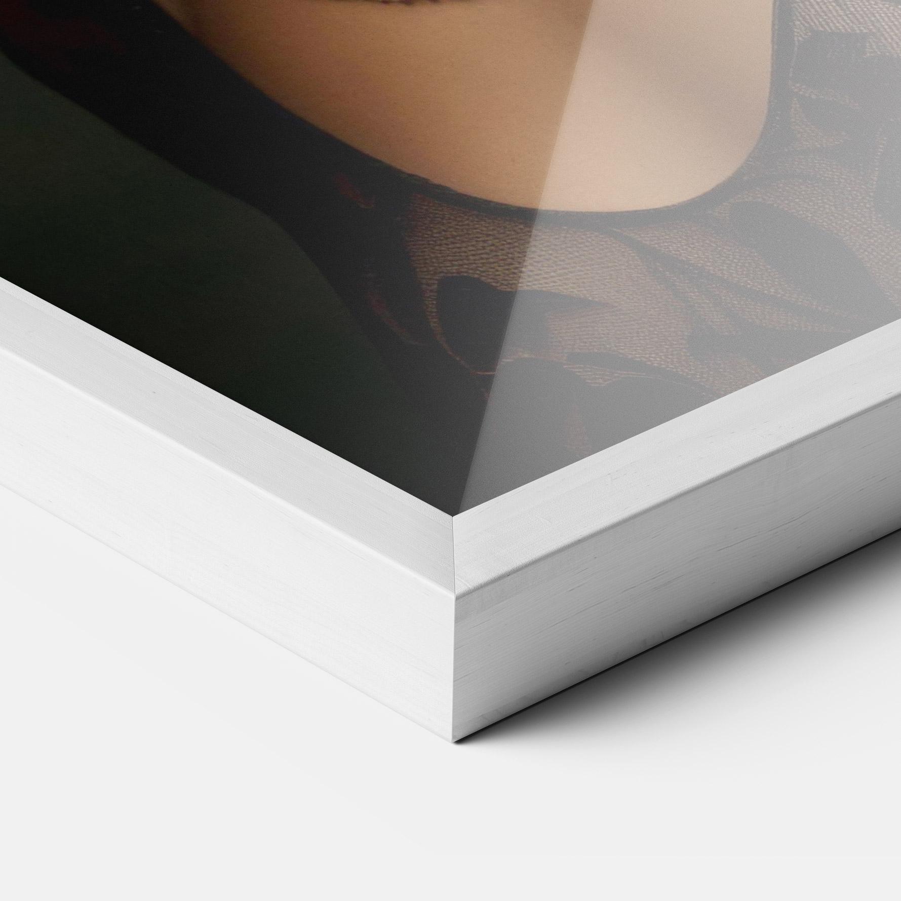 Poster Înrămat Elegant Vintage Woman mockup 3