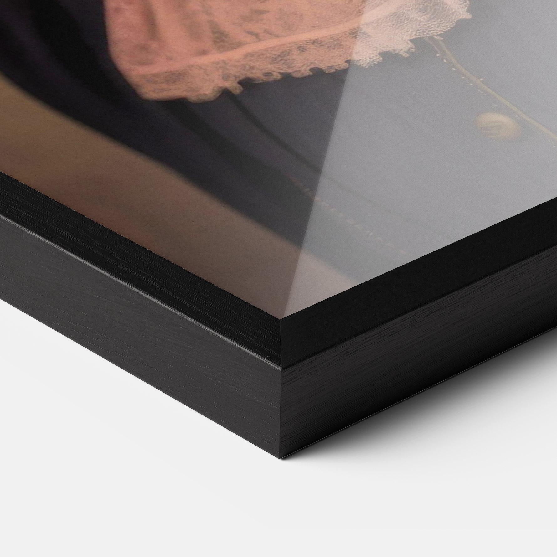 Poster Înrămat Dark Blue Dress mockup 3