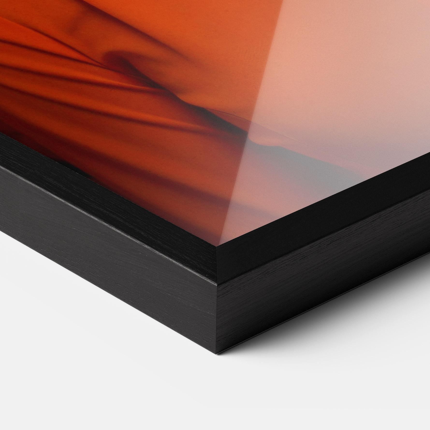 Poster Înrămat Orange Blouse Woman mockup 3