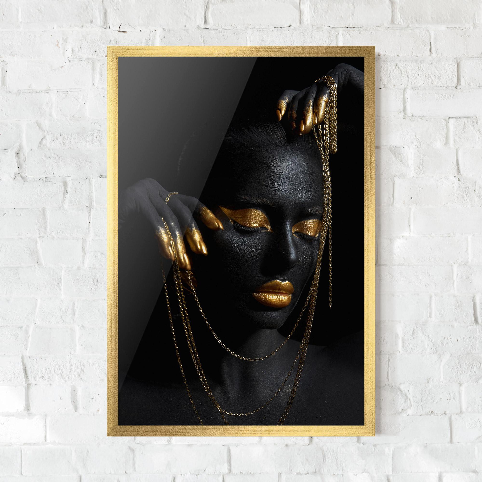 Poster Înrămat Gold Black Skin mockup 0