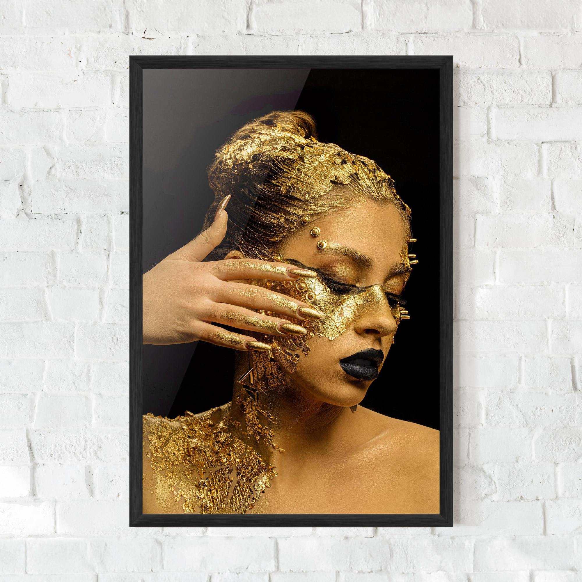 Poster Înrămat Festive Golden Makeup mockup 0