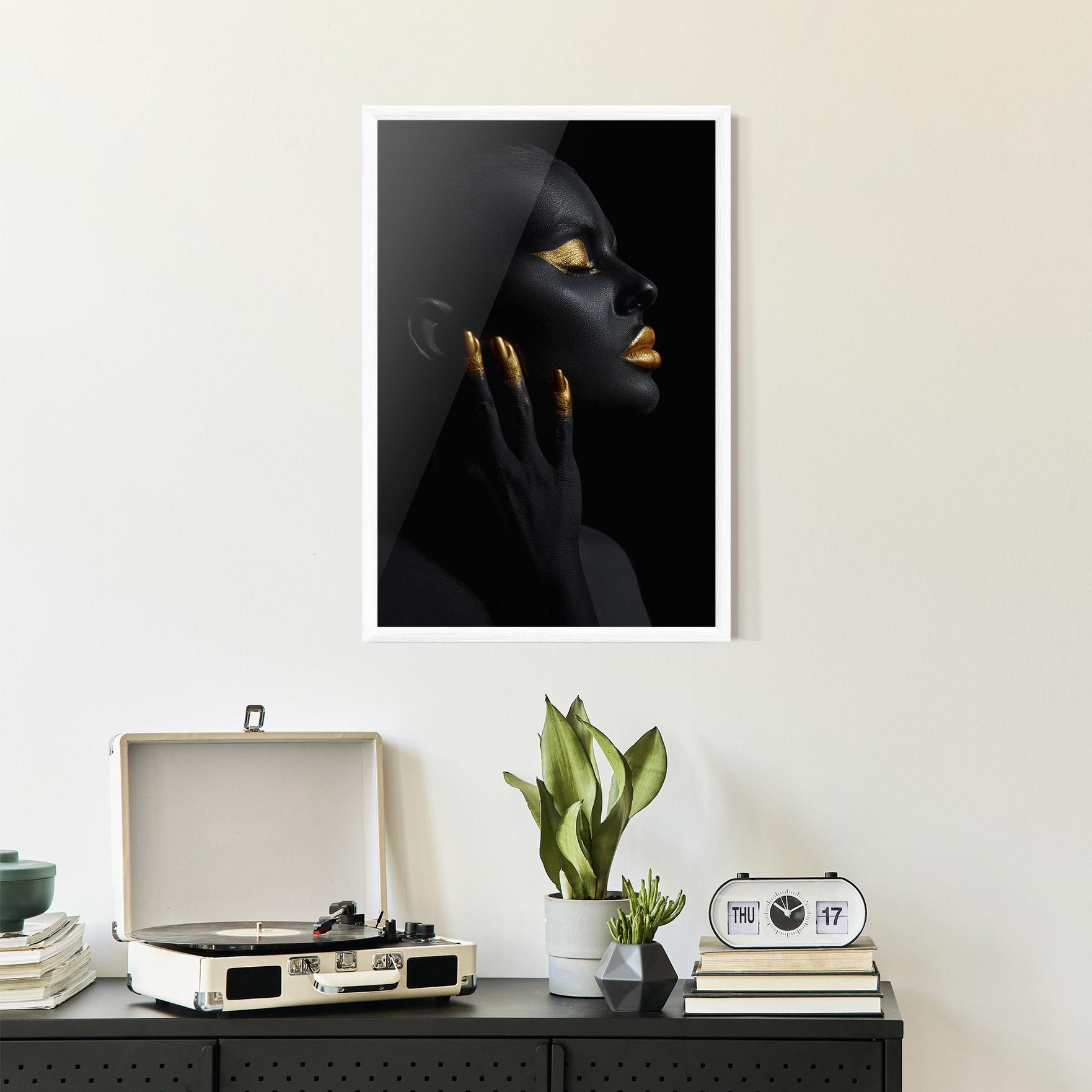 Poster Înrămat Gold Black Paint mockup 2