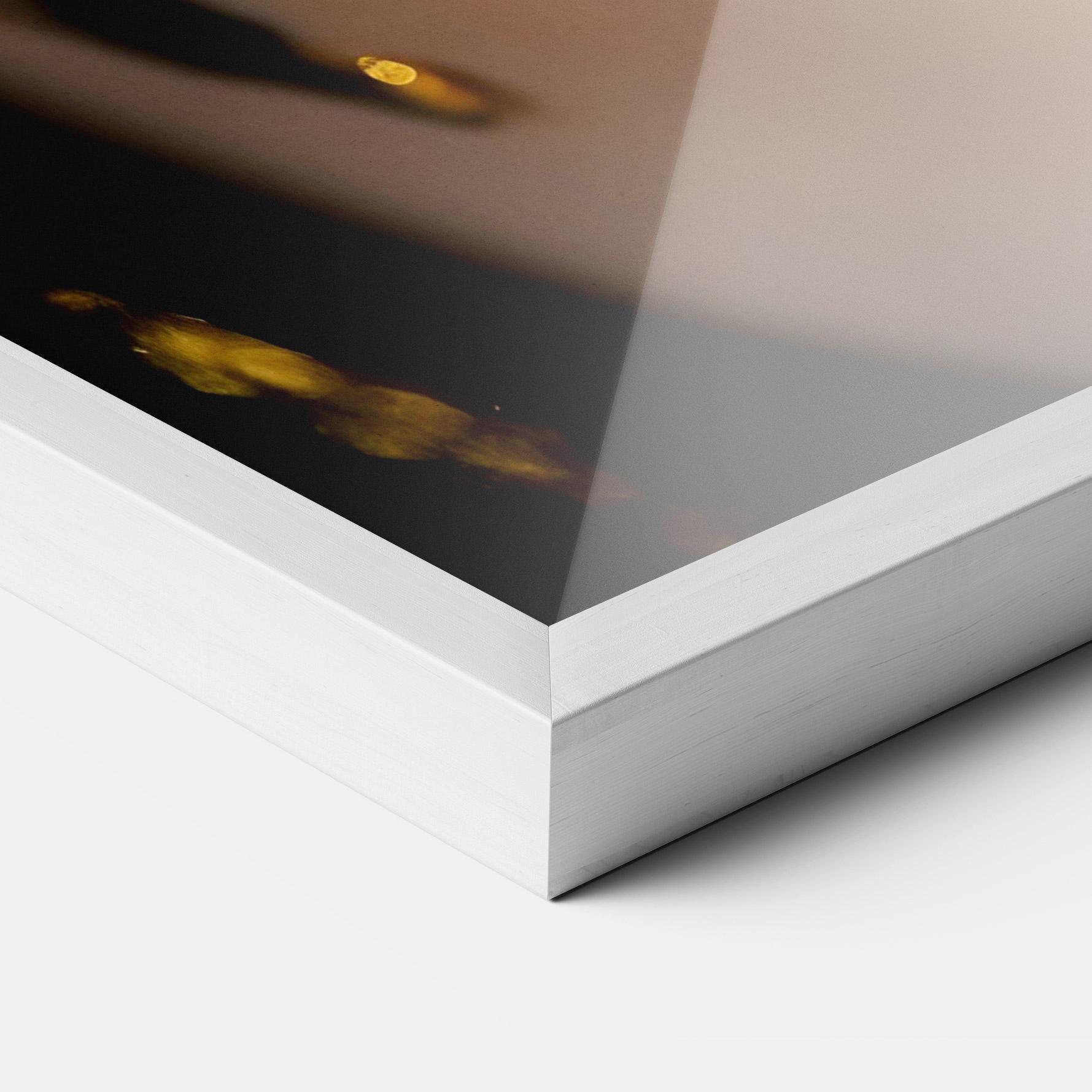 Poster Înrămat Black Gold Eyeliner mockup 3