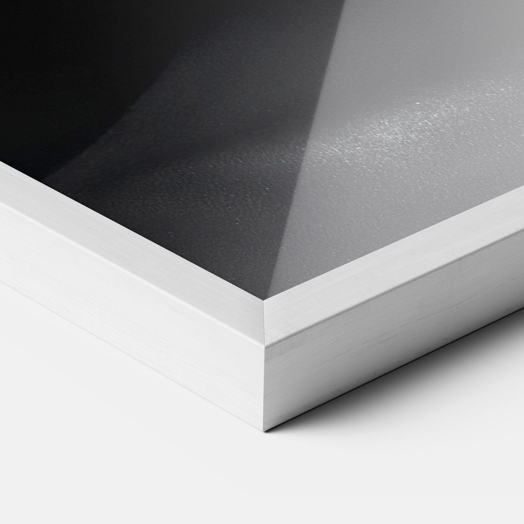 Gold Makeup Chain mockup 3