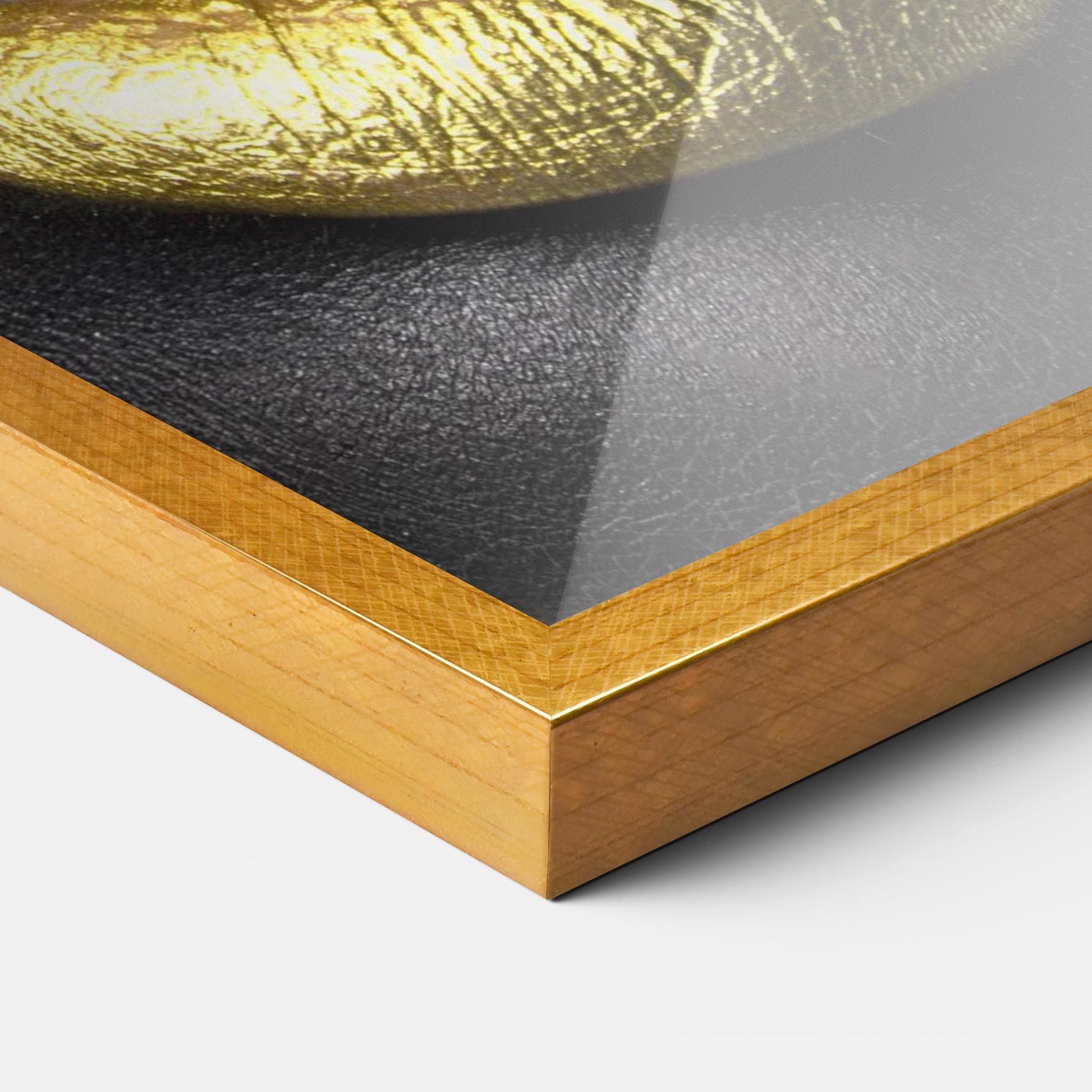 Poster Înrămat Gold Red Lips mockup 3