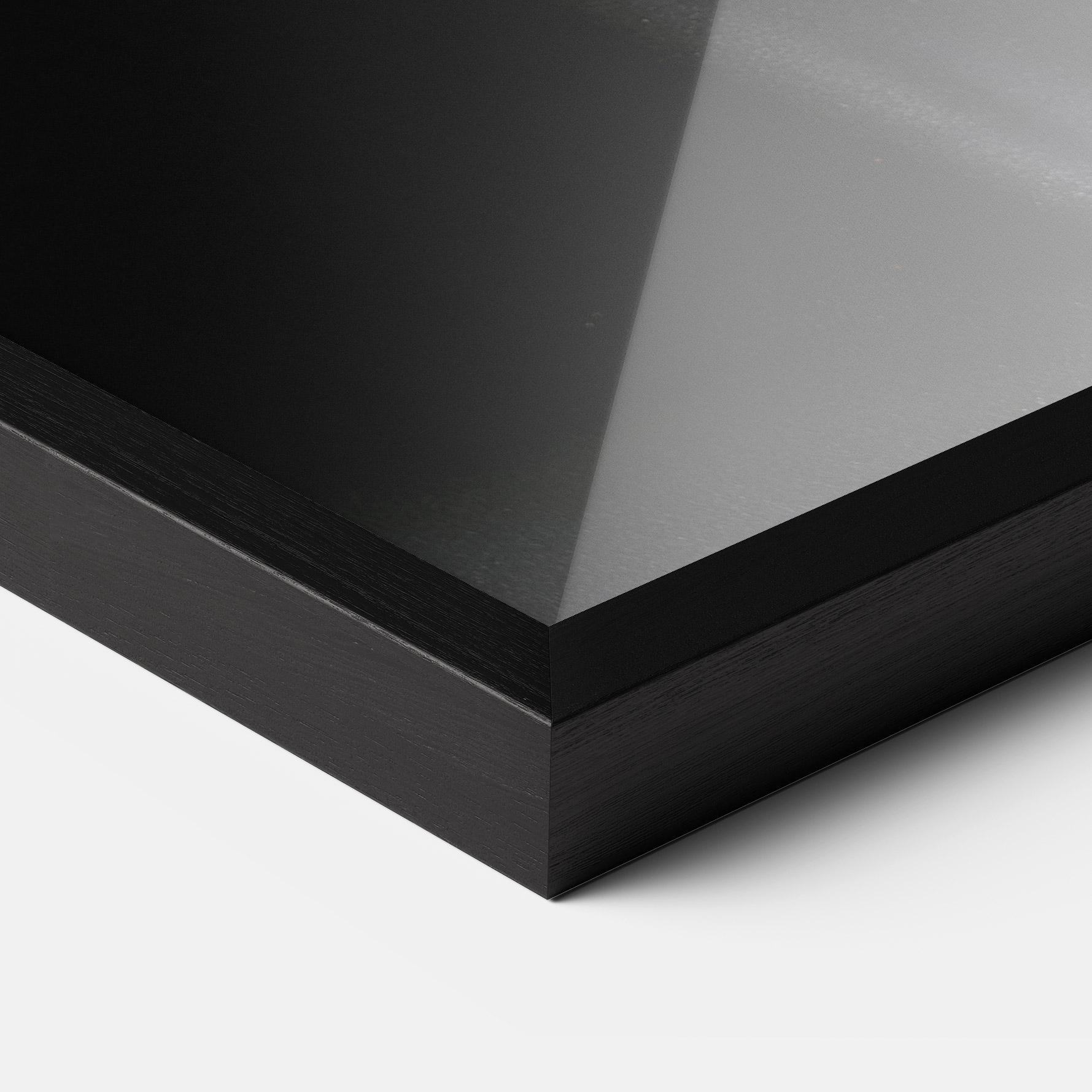 Poster Înrămat Chain Gold Lips mockup 3