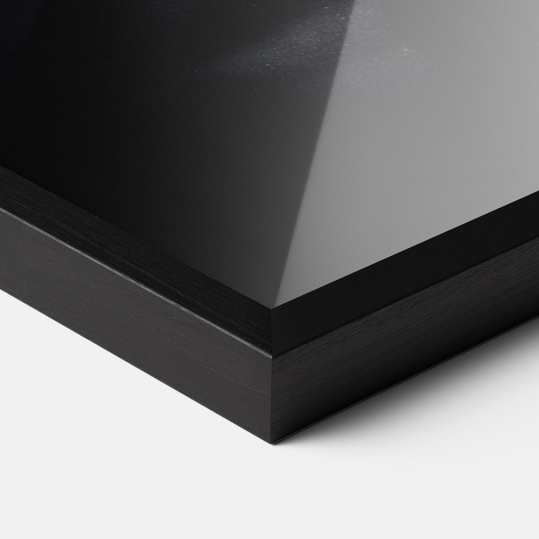 Poster Înrămat Gold Hand Pray mockup 3