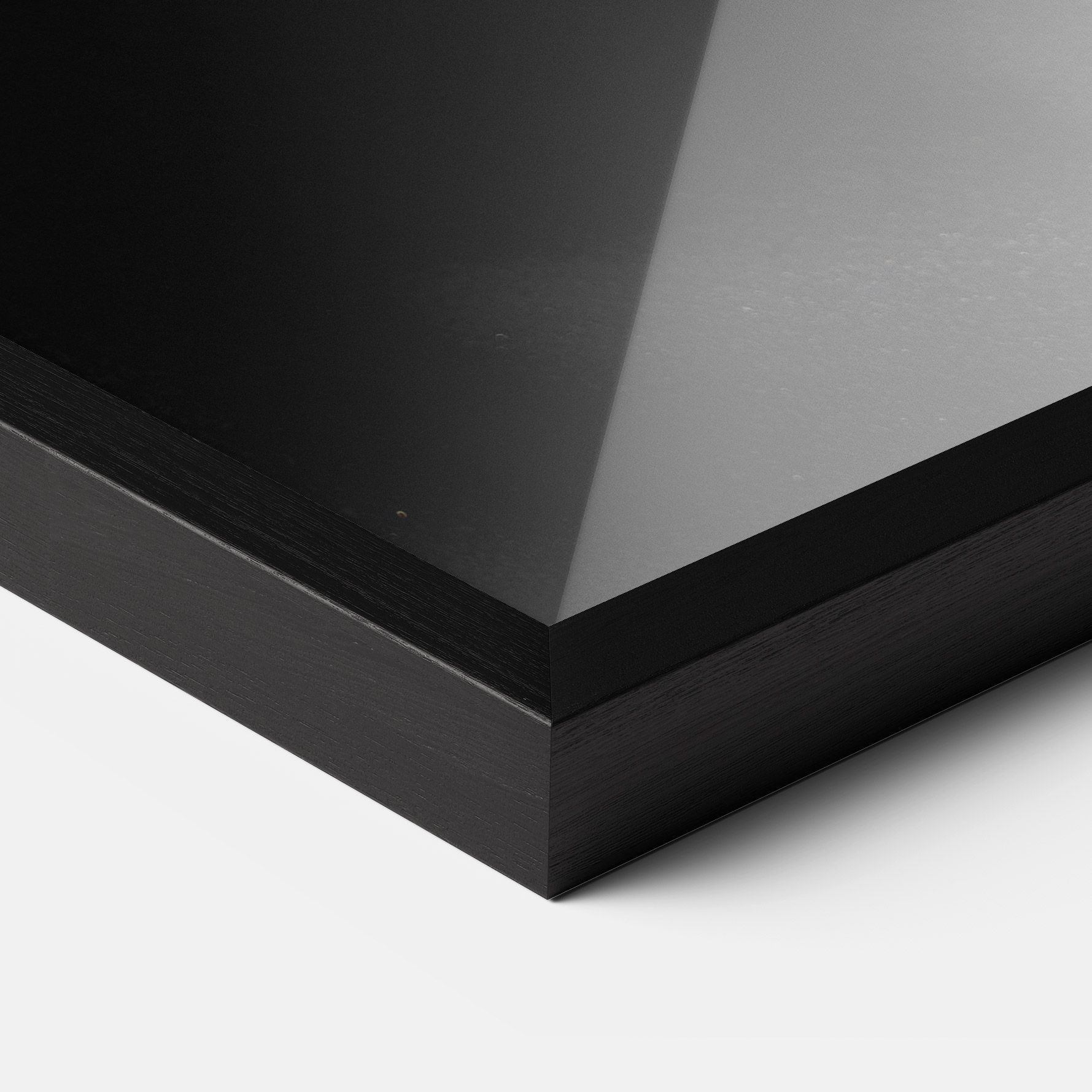 Gold Makeup Nails mockup 3