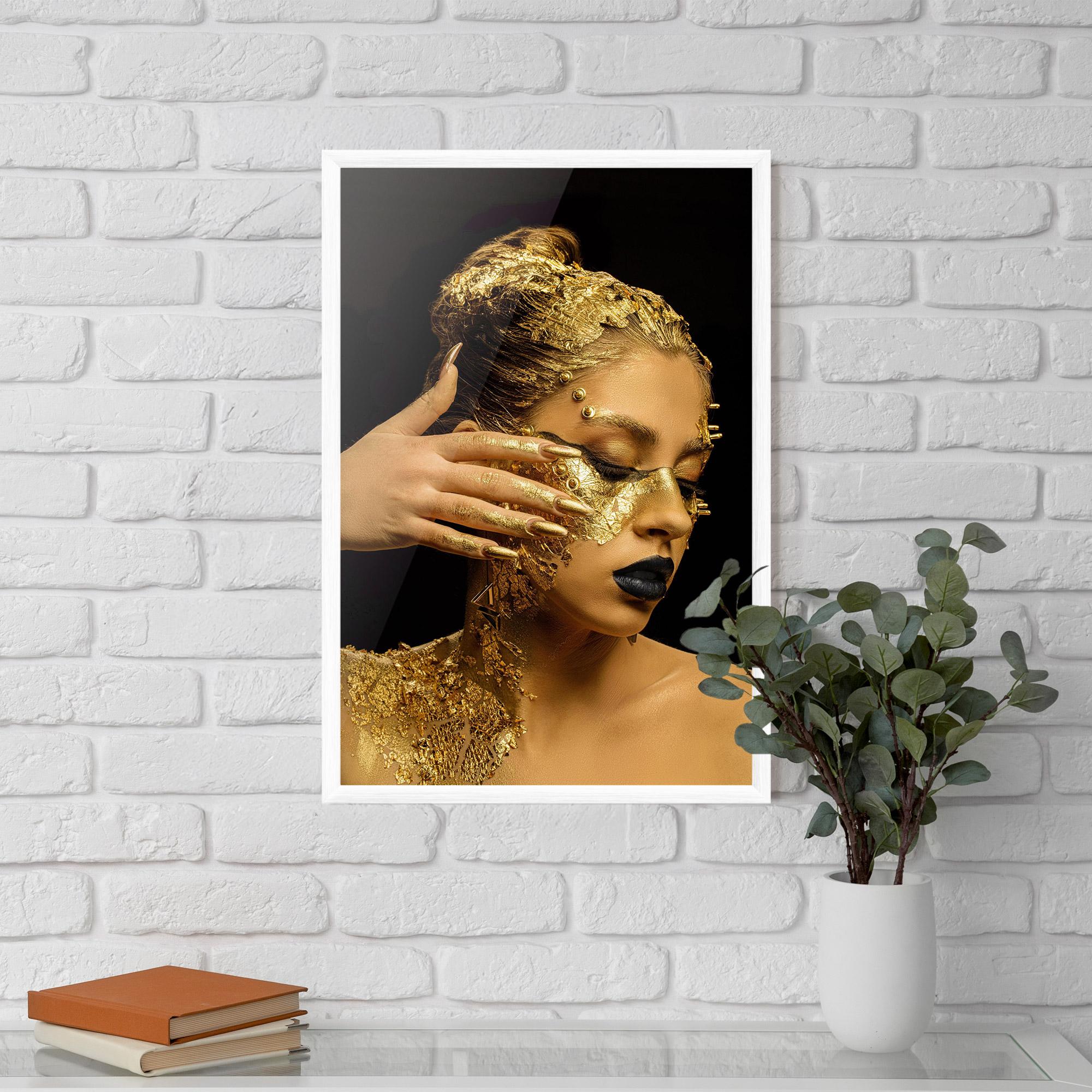 Poster Înrămat Festive Golden Makeup mockup 5