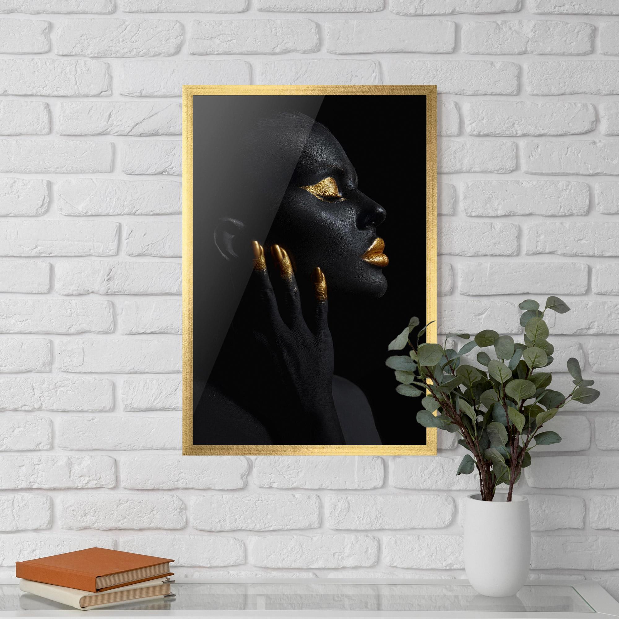 Poster Înrămat Gold Black Paint mockup 5