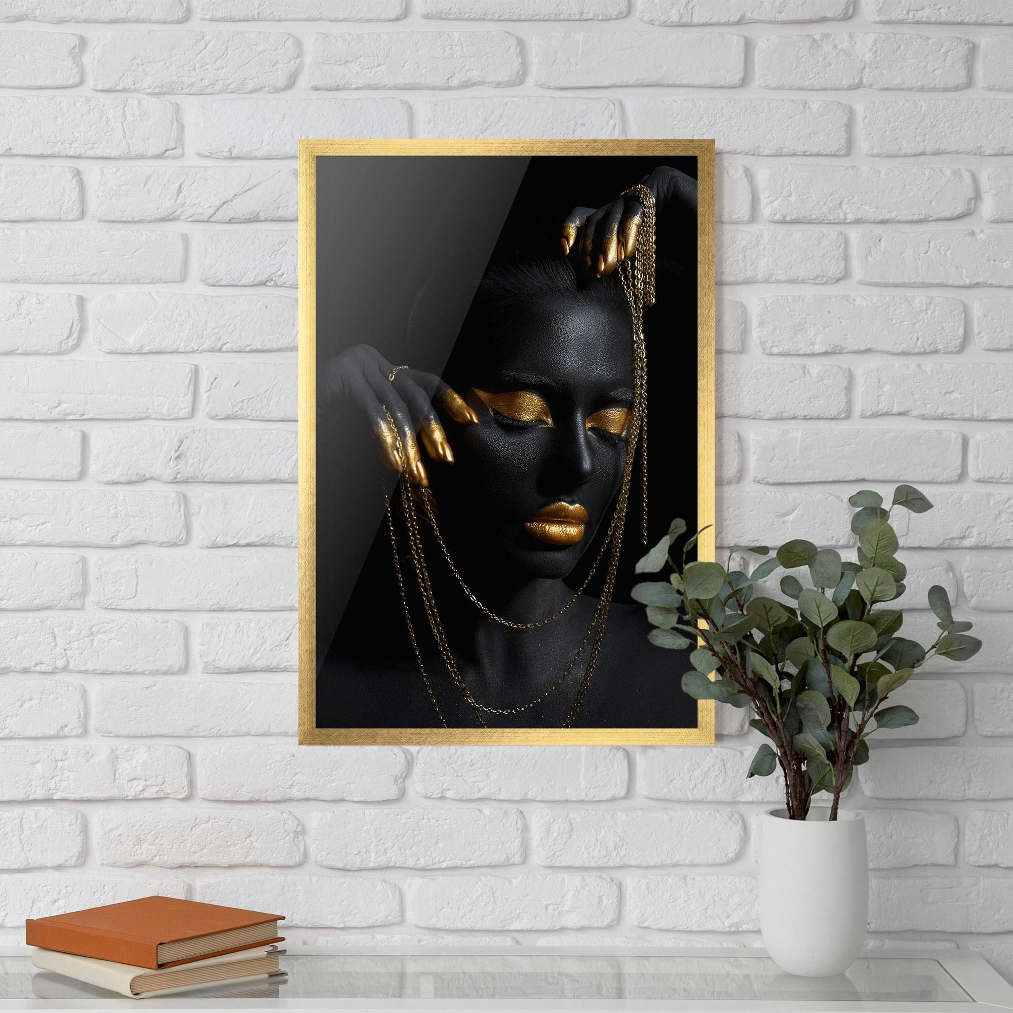 Poster Înrămat Gold Black Skin mockup 5