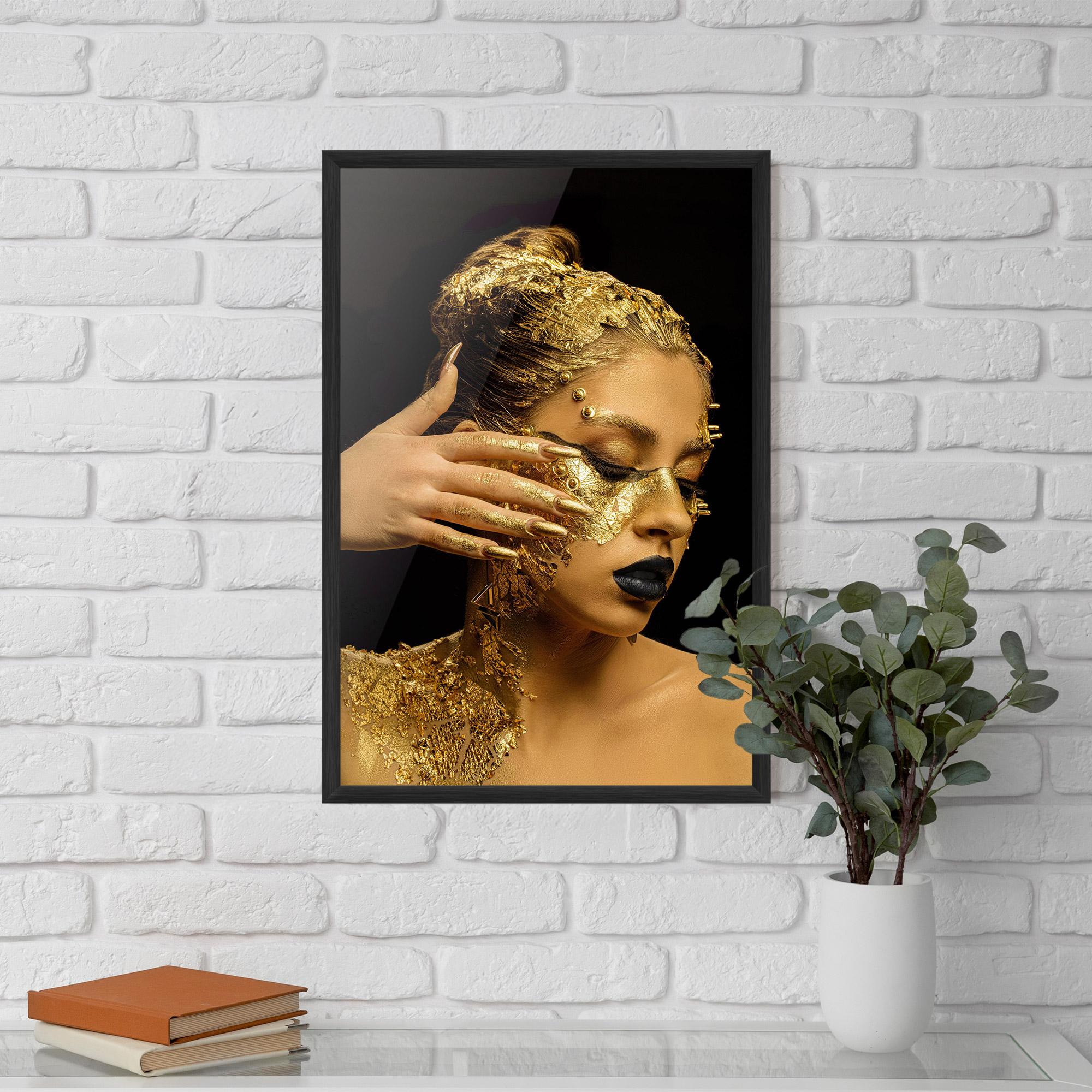 Poster Înrămat Festive Golden Makeup mockup 5