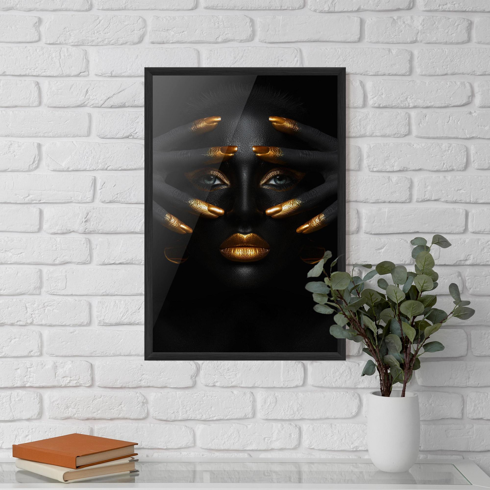 Poster Înrămat Gold Fingertips Art mockup 5