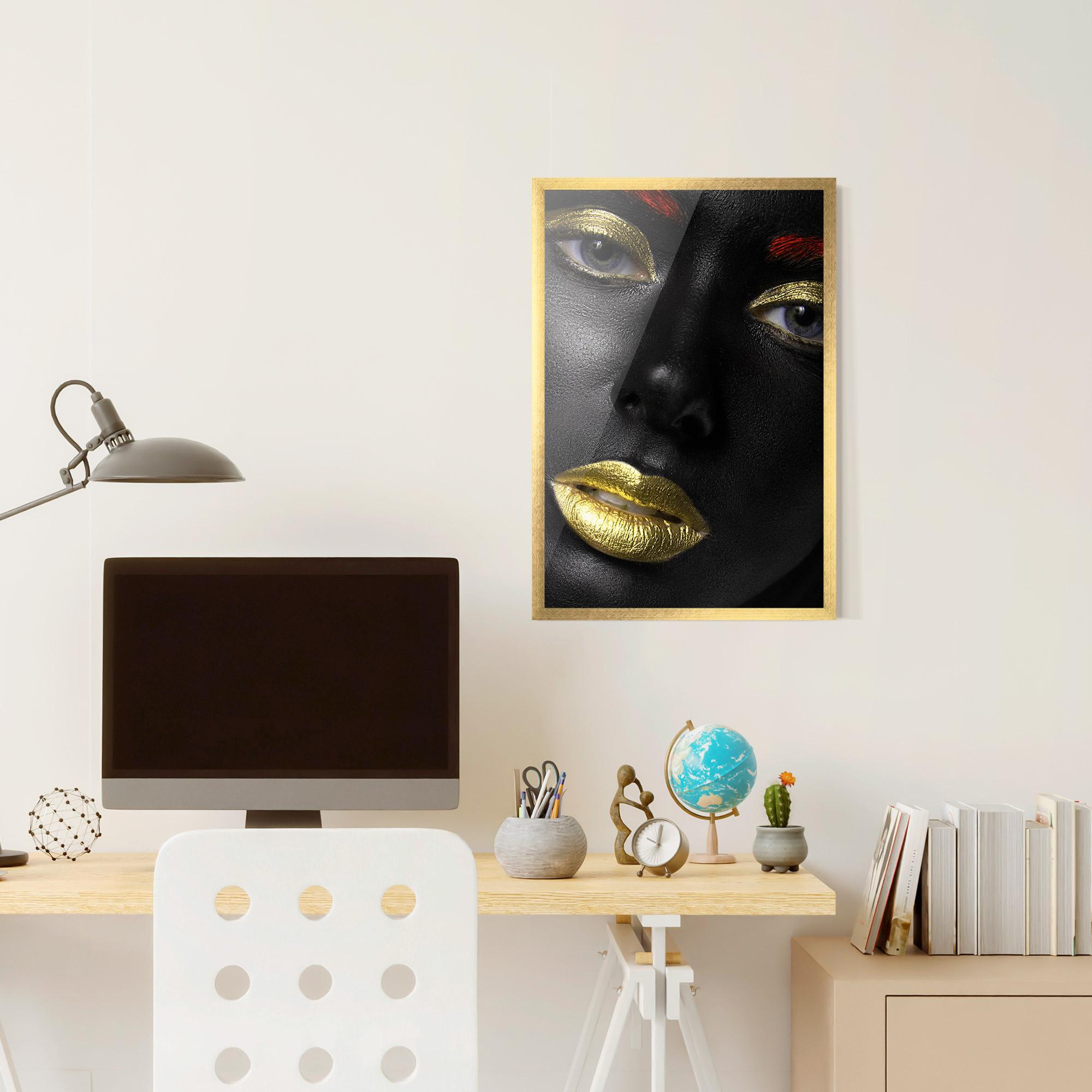 Poster Înrămat Gold Red Lips mockup 6
