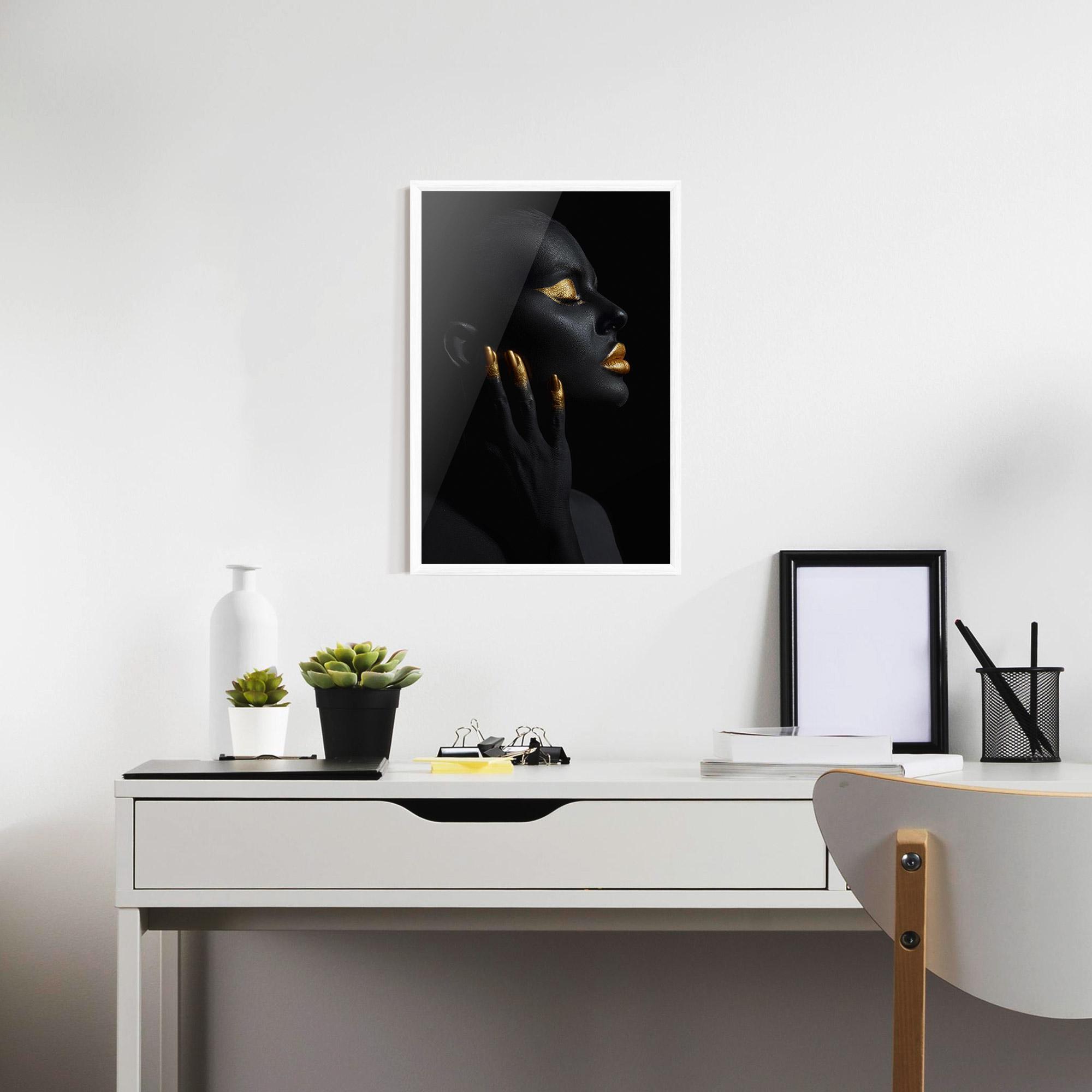 Poster Înrămat Gold Black Paint mockup 7