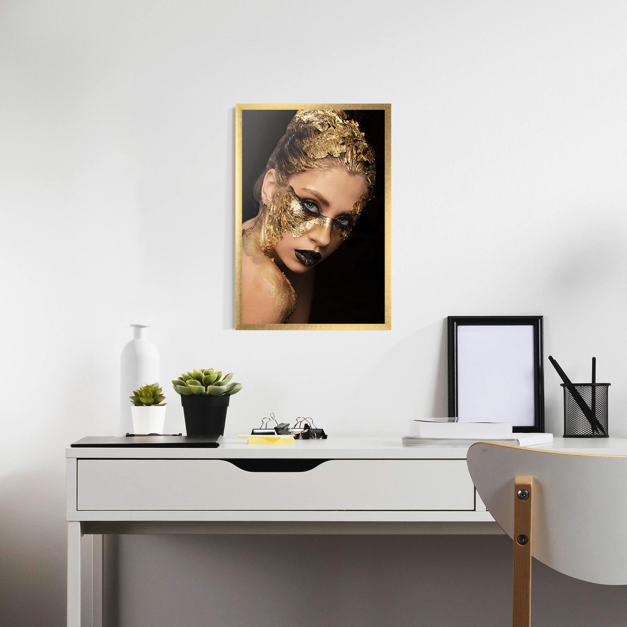 Poster Înrămat Golden Foil Face mockup 7