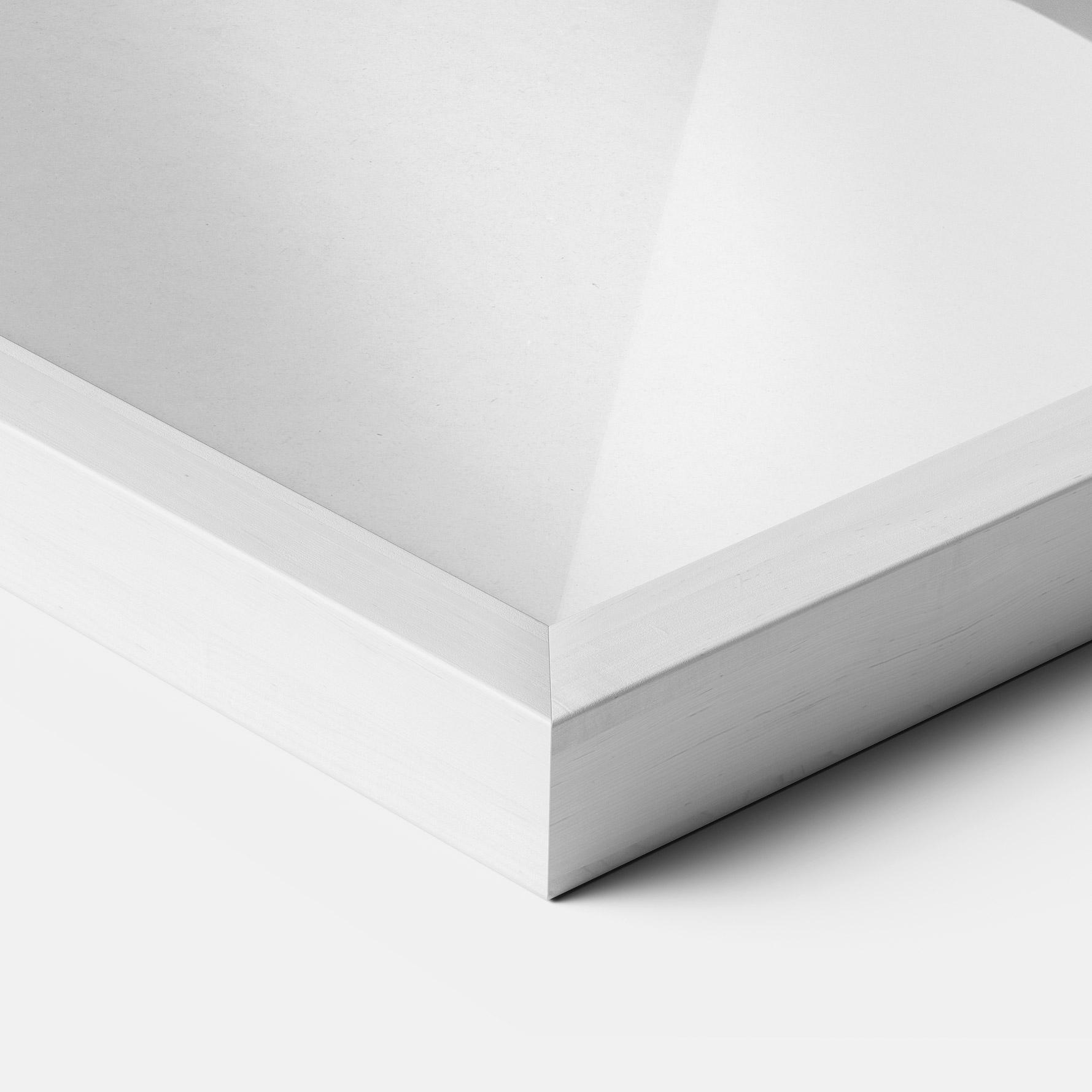 Poster Înrămat Woman Mountains View mockup 3