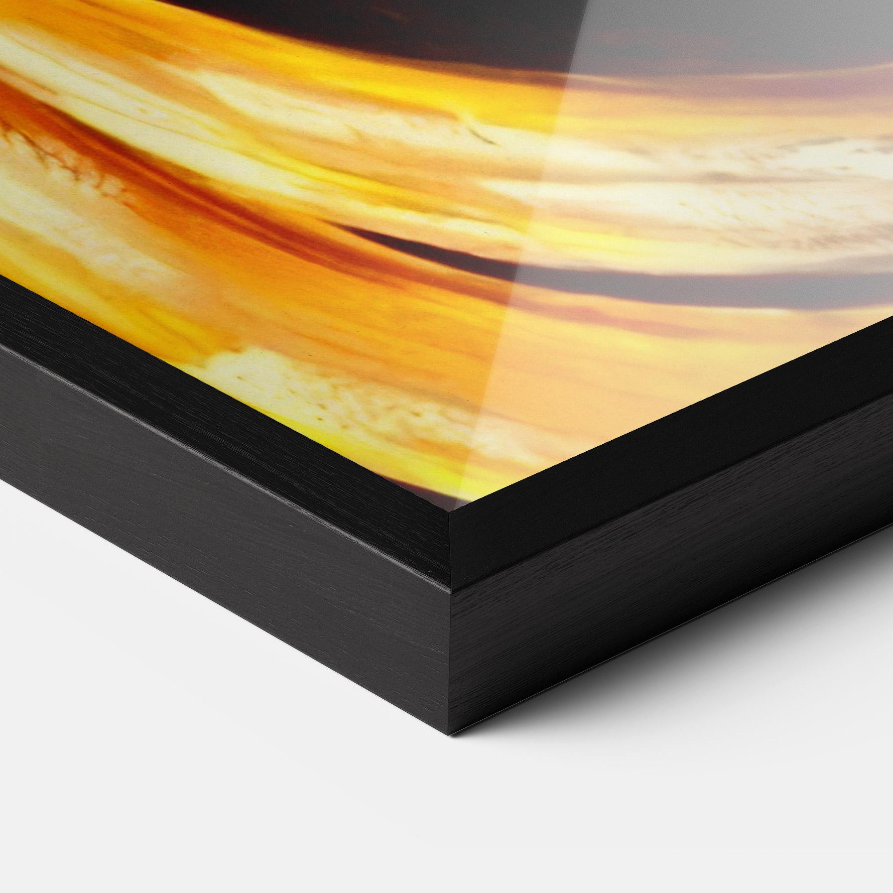 Poster Înrămat Golden African Women mockup 3