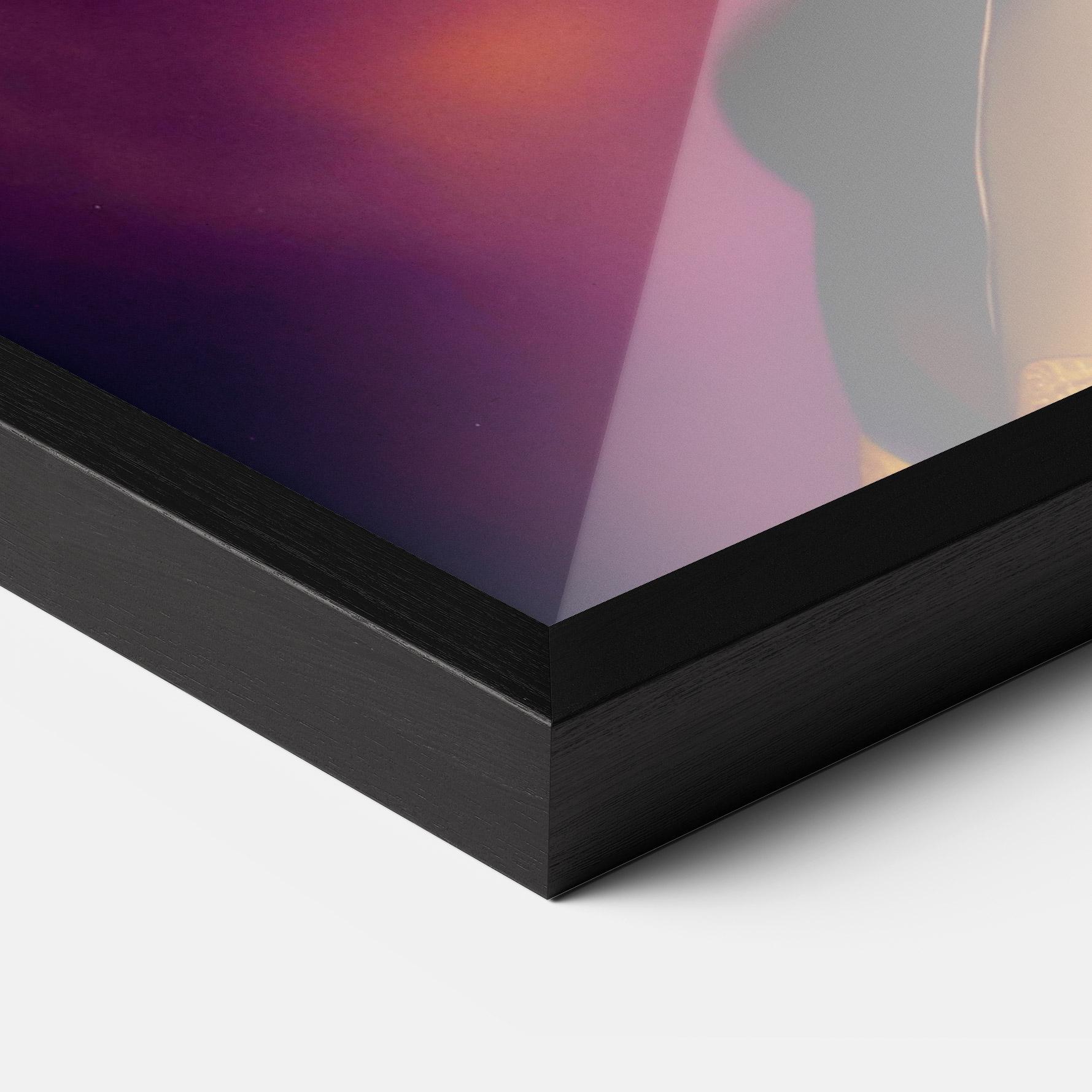 Poster Înrămat Golden Crown Woman mockup 3