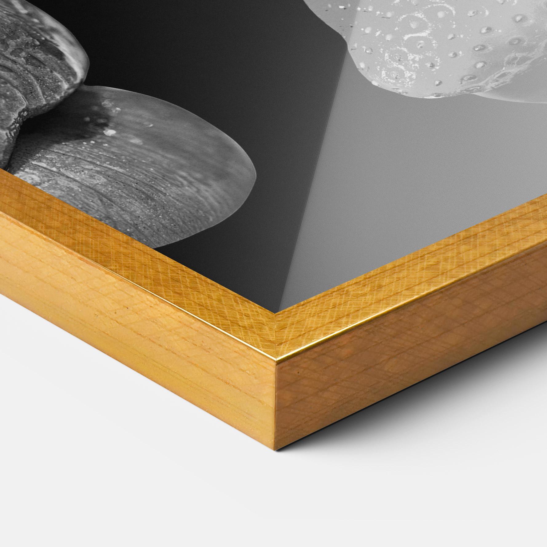 Poster Înrămat Grey Lips Collage mockup 3