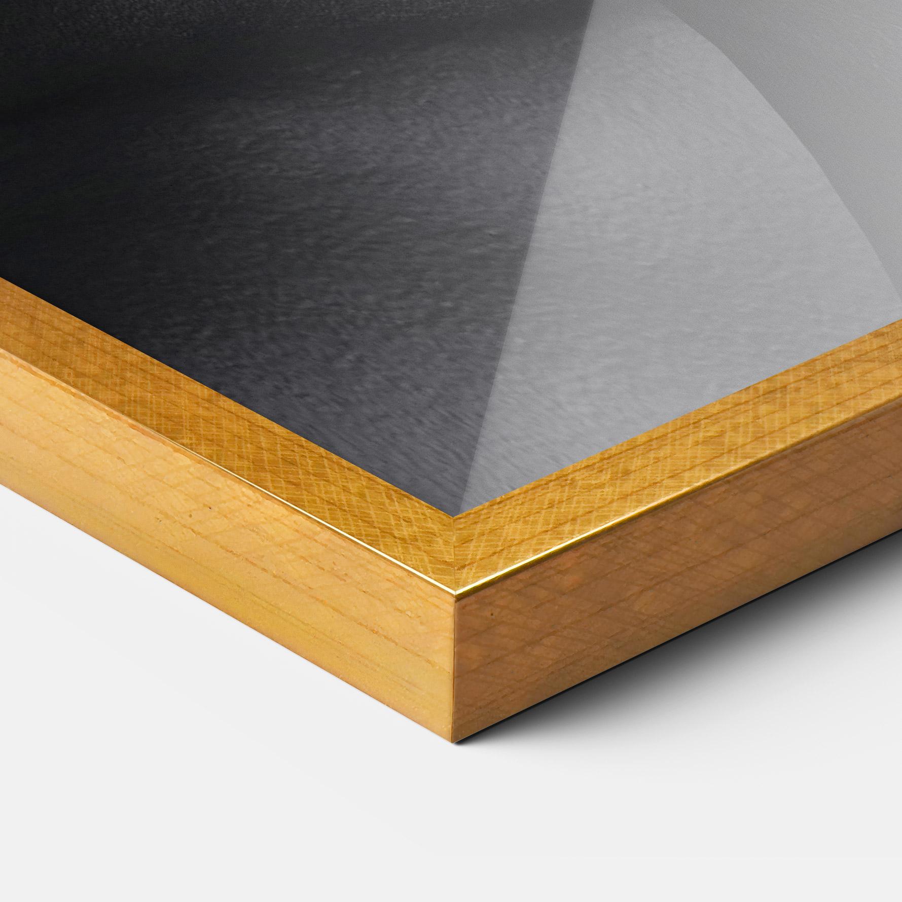 Poster Înrămat Silence Lips Portrait mockup 3