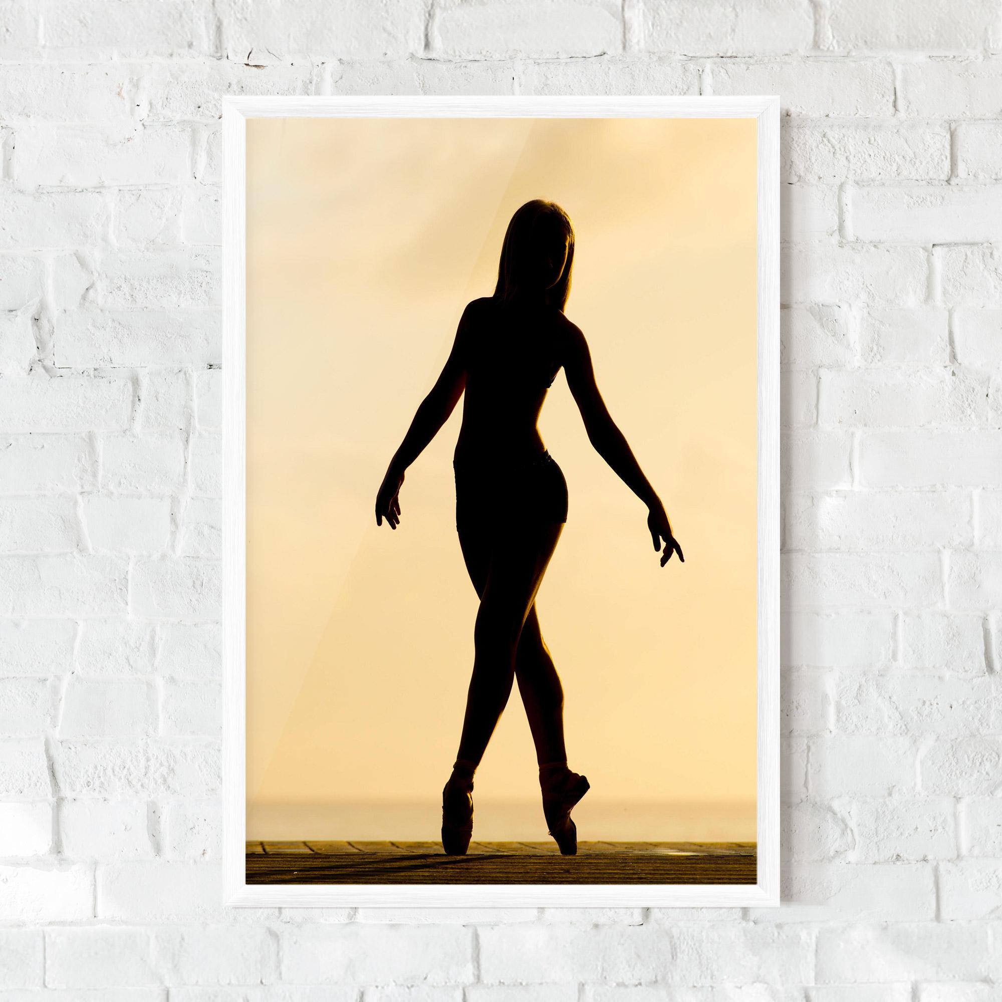 Poster Înrămat Ballet On Cream mockup 0