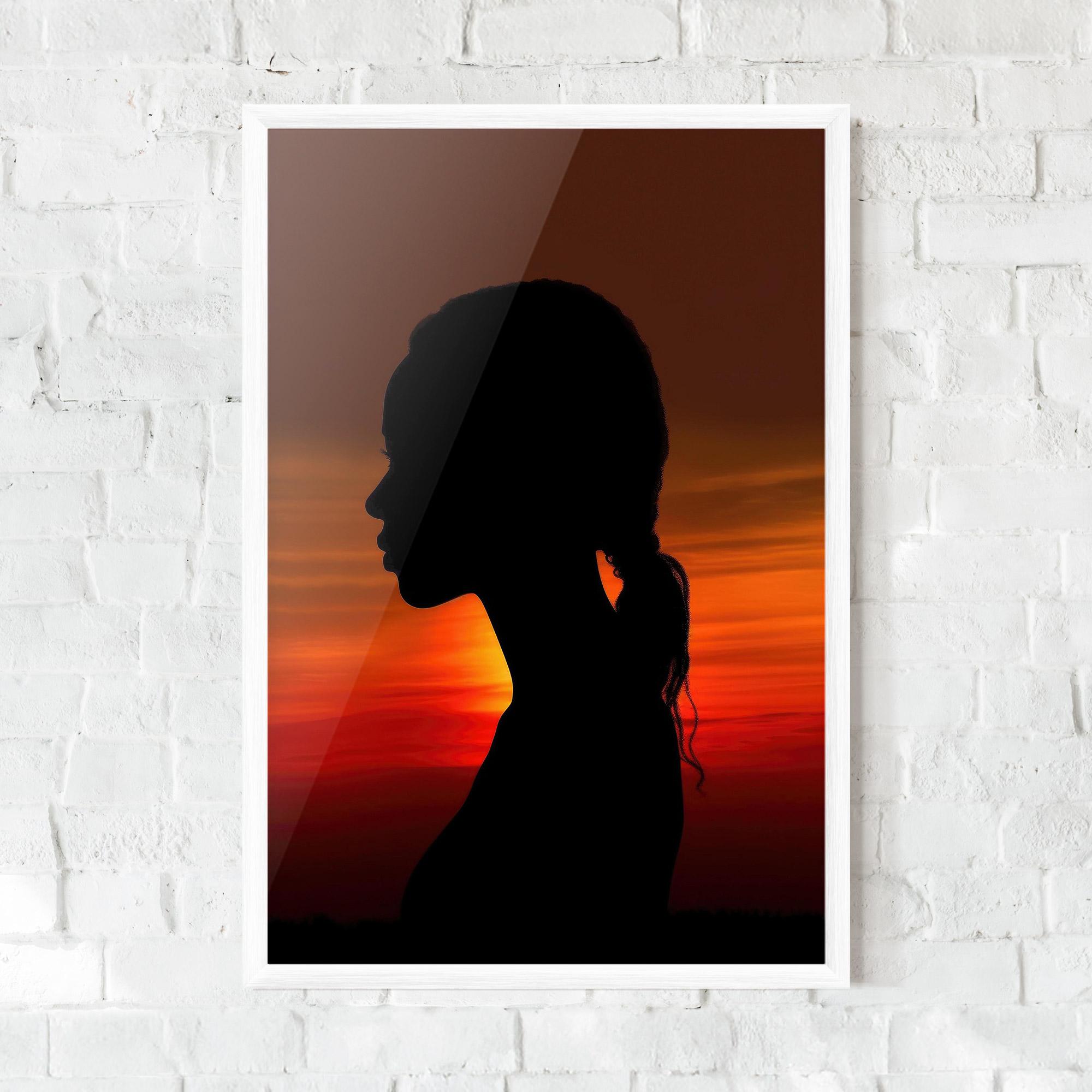 Poster Înrămat Profile Against Sunset mockup 0