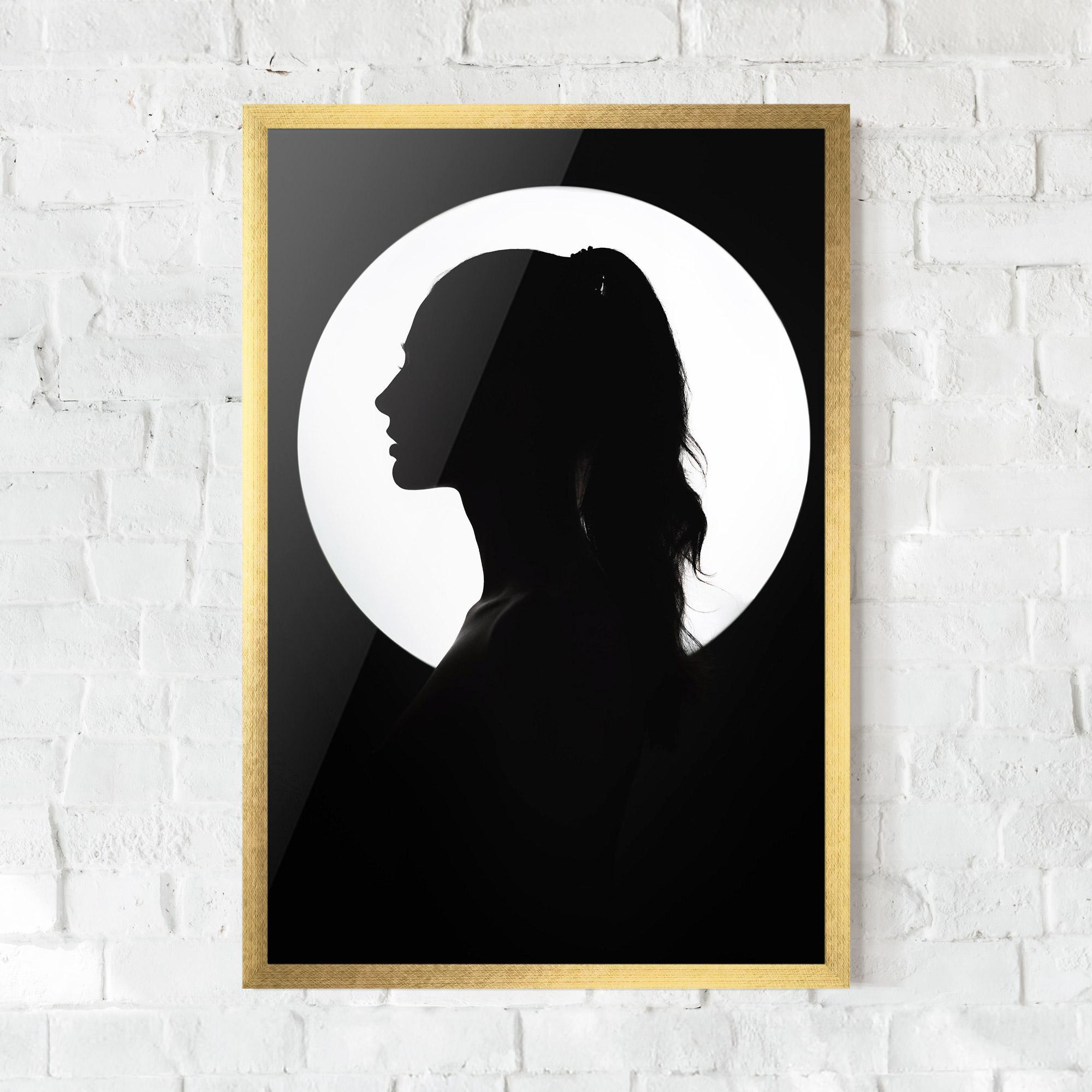 Poster Înrămat Full Moon Girl mockup 0