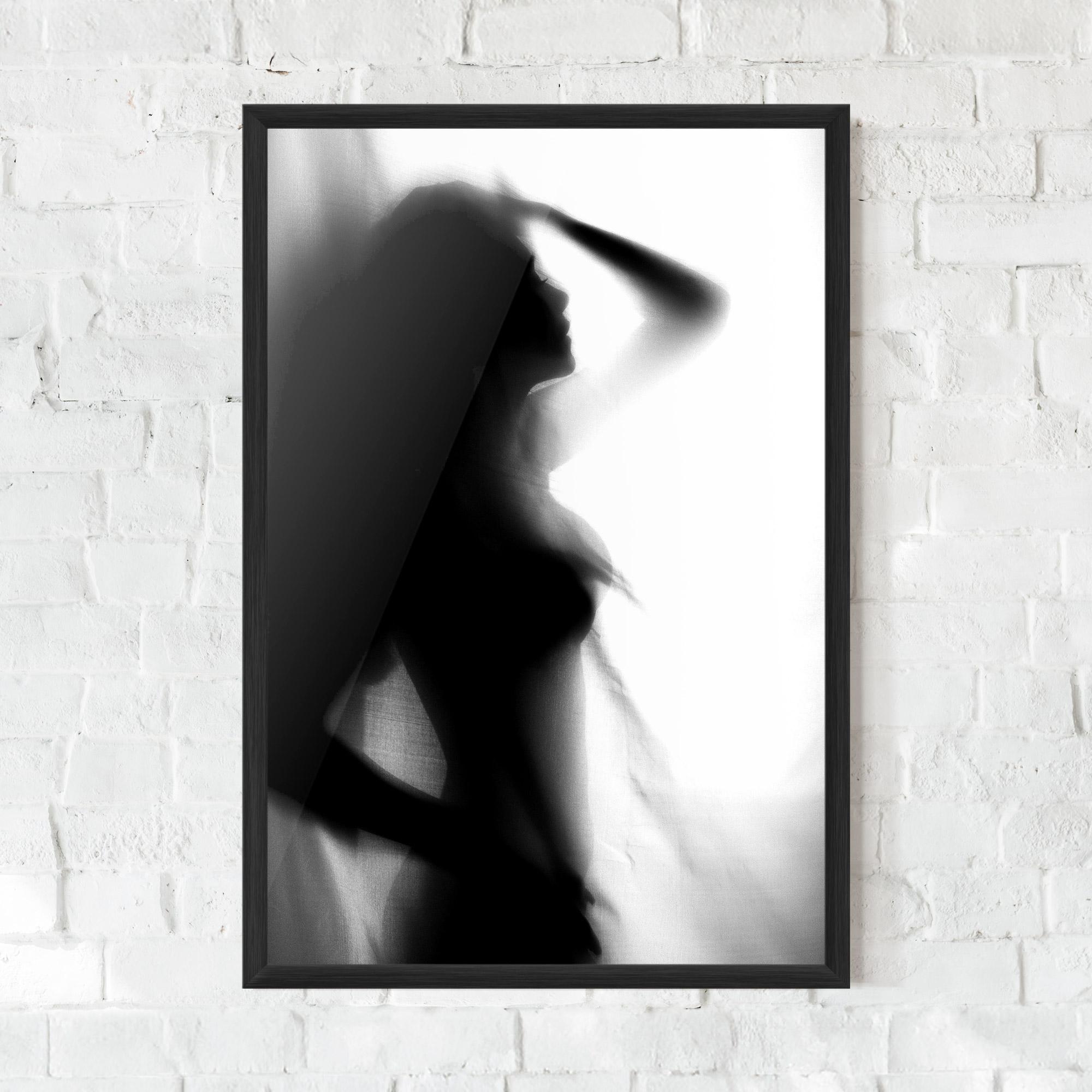 Poster Înrămat Blurred Girl mockup 0