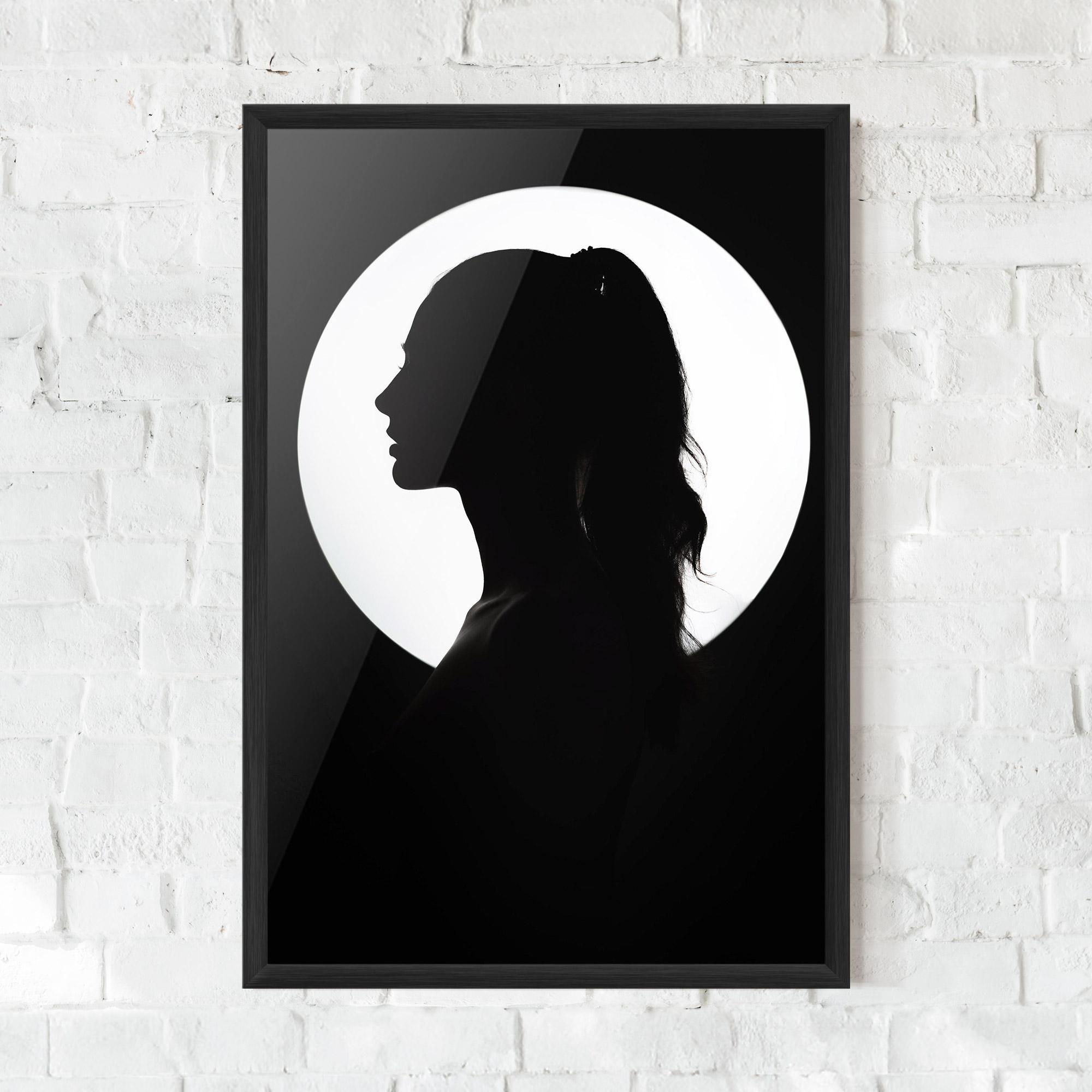 Poster Înrămat Full Moon Girl mockup 0