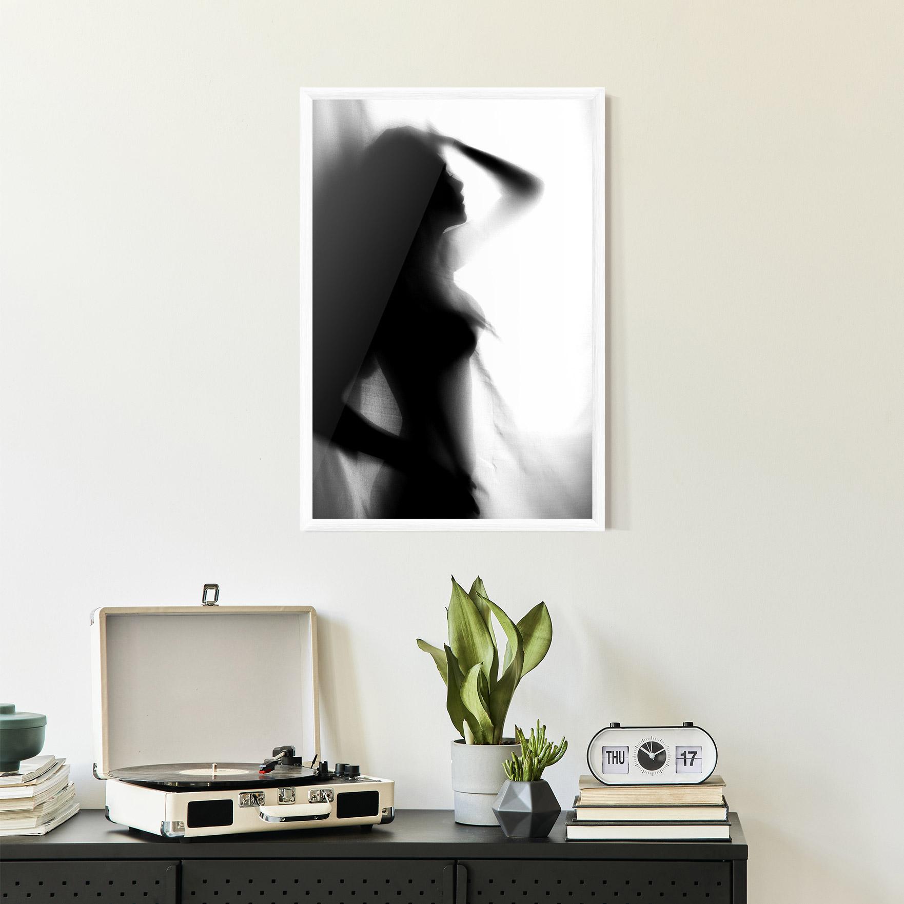 Poster Înrămat Blurred Girl mockup 2