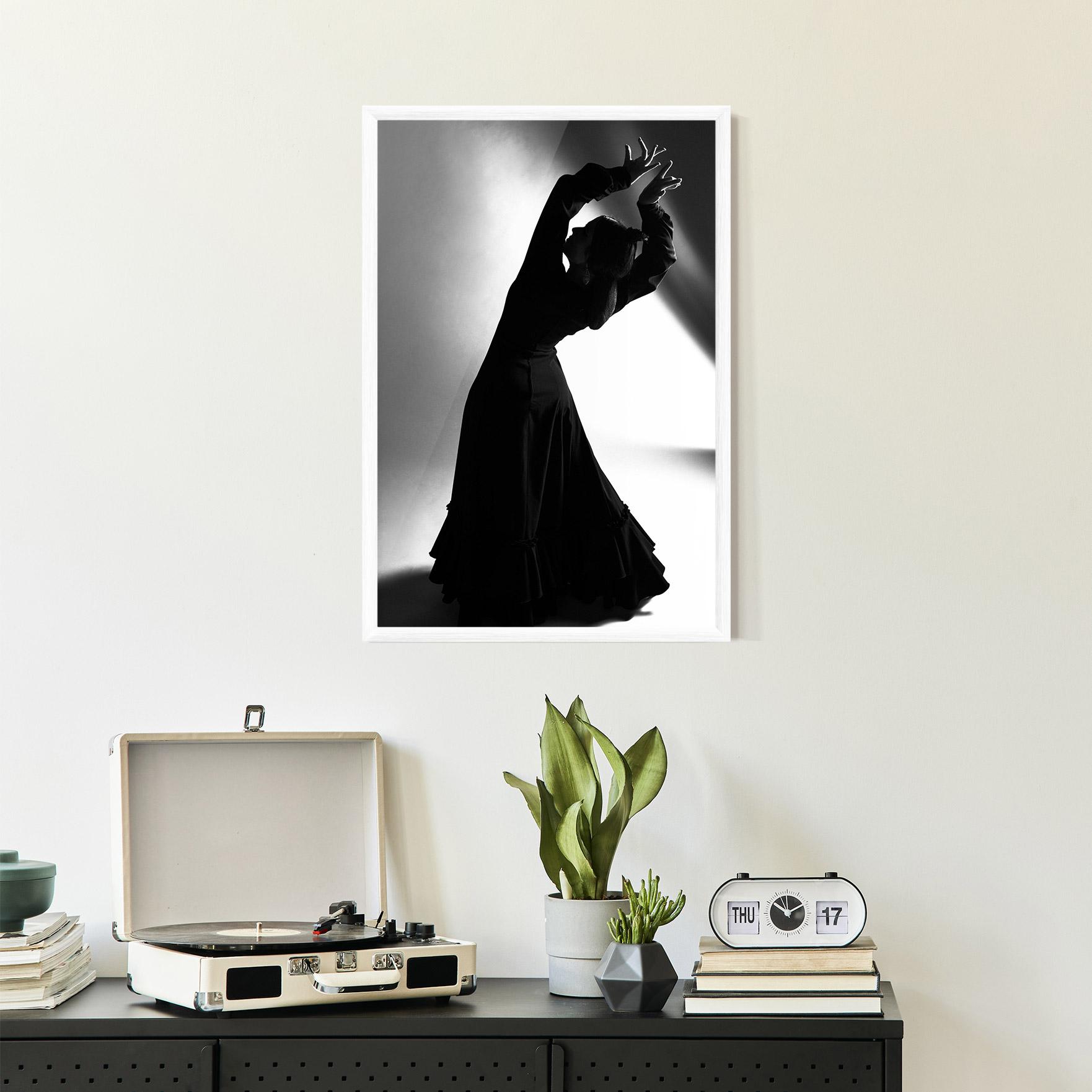 Poster Înrămat Full Shot Dancer mockup 2