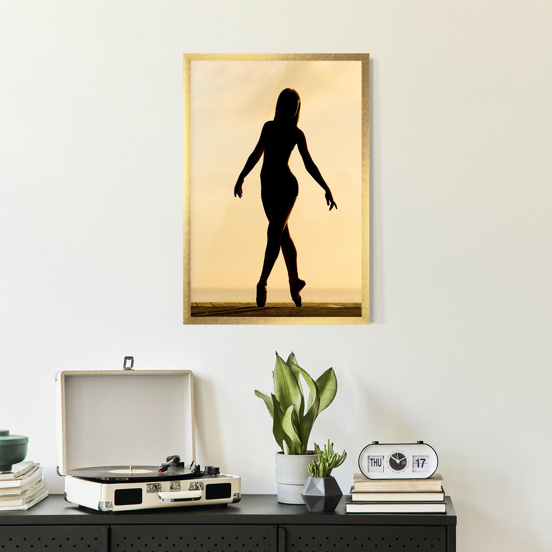 Poster Înrămat Ballet On Cream mockup 2