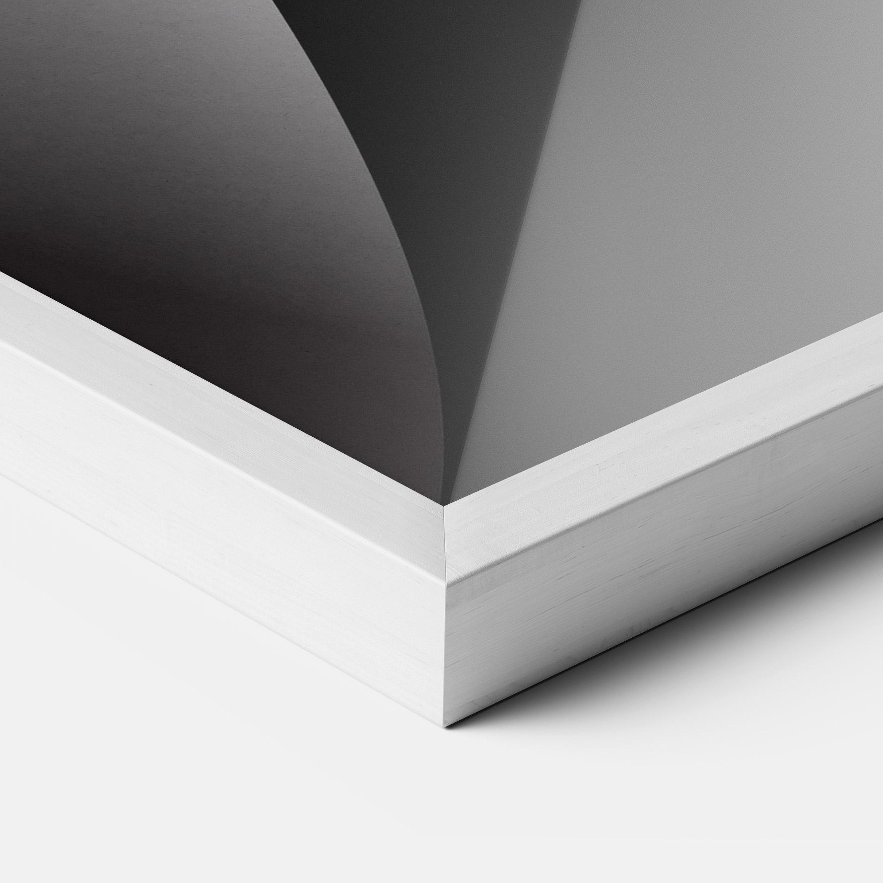 Poster Înrămat Big Hat Lady mockup 3