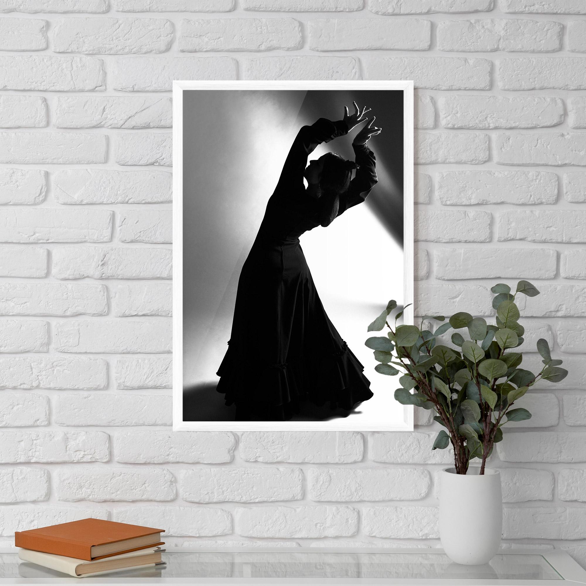 Poster Înrămat Full Shot Dancer mockup 5