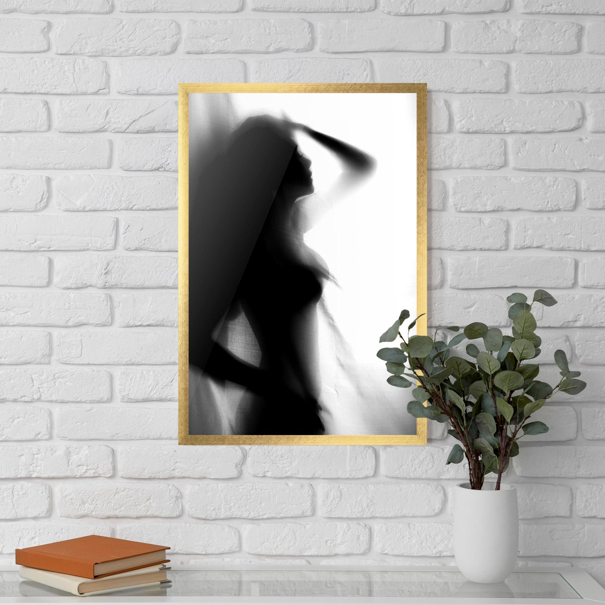 Poster Înrămat Blurred Girl mockup 5