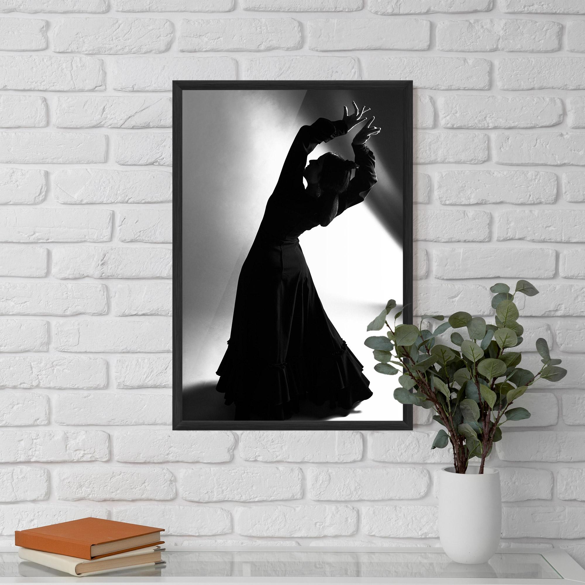 Poster Înrămat Full Shot Dancer mockup 5