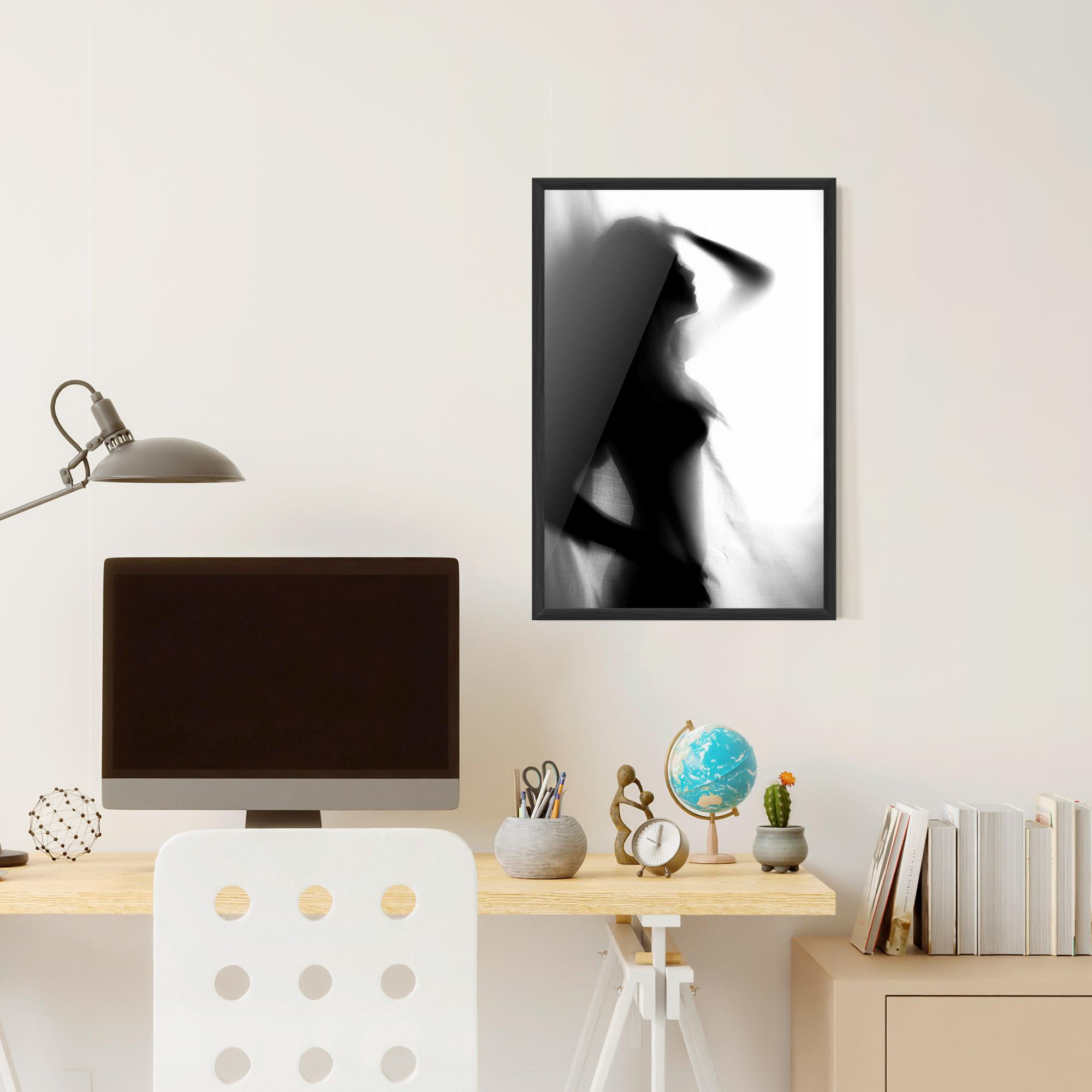 Poster Înrămat Blurred Girl mockup 6